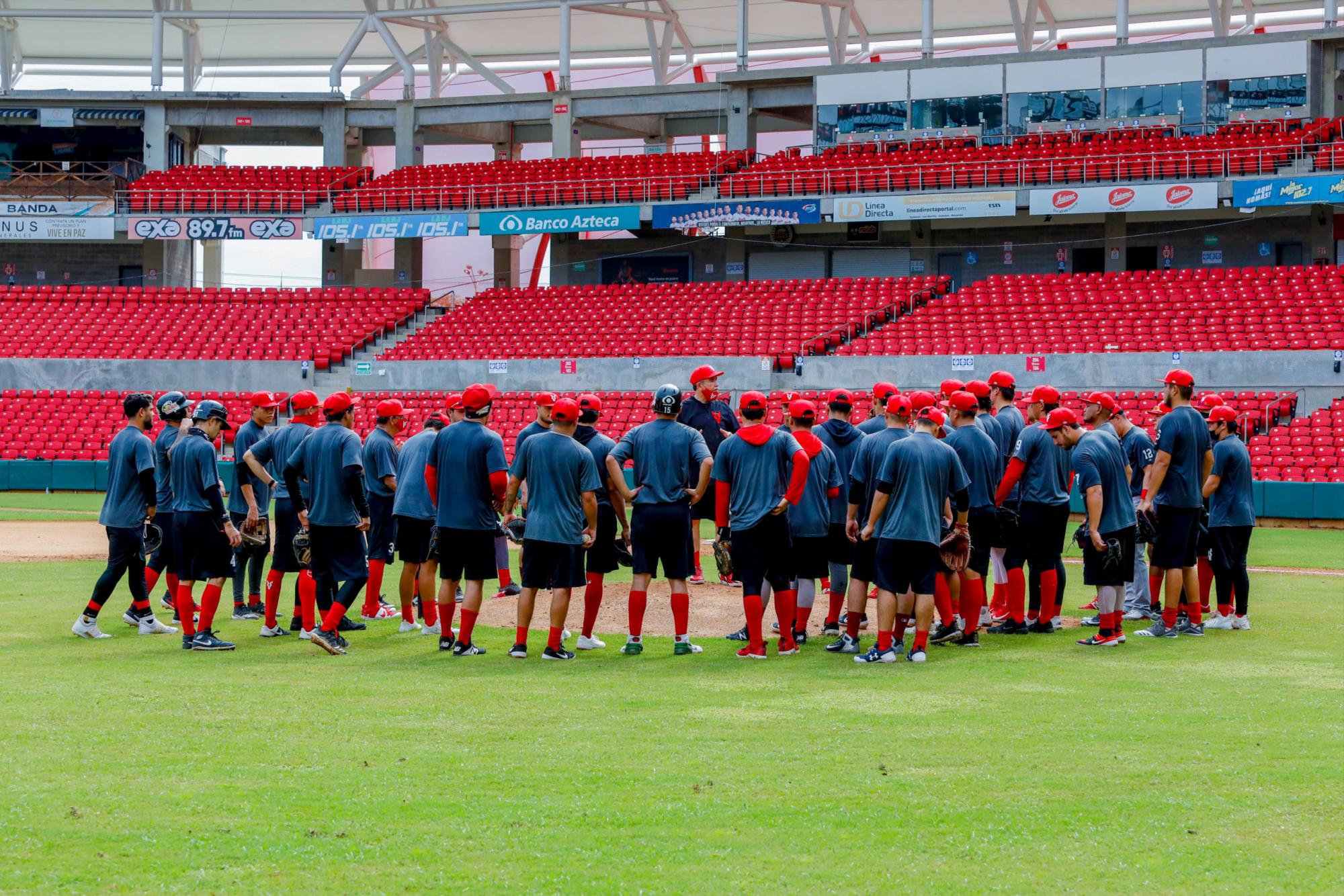 $!José Augusto Figueroa busca ajustar su bateo con Venados de Mazatlán
