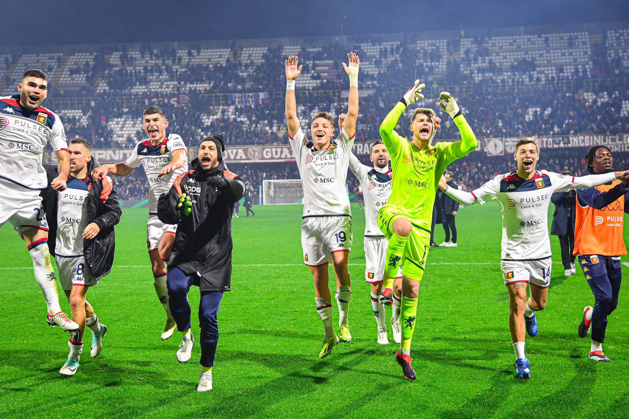 $!Vásquez y el Genoa hunden al Salernitana de Ochoa