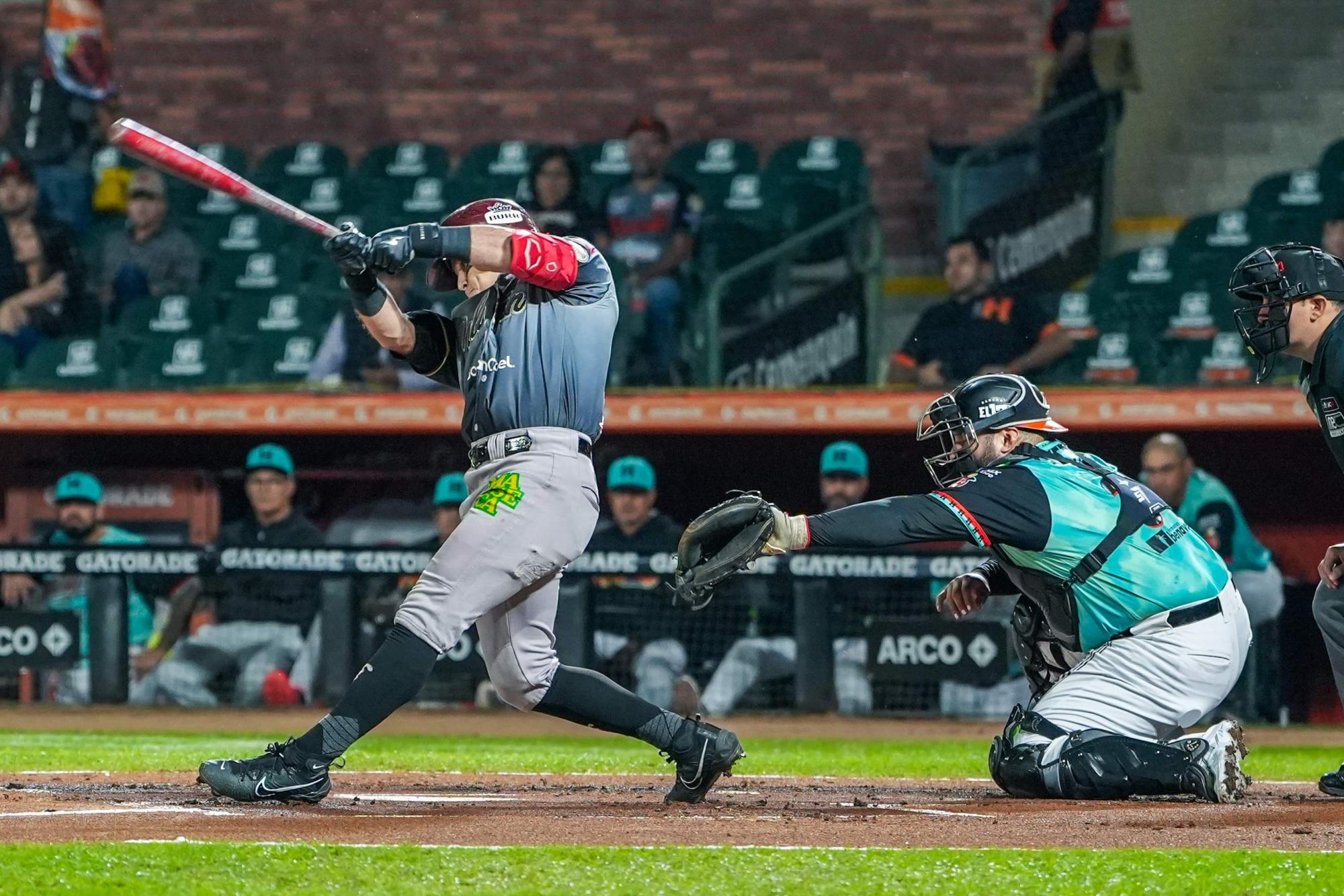 $!Tomateros gana cerrado duelo a Naranjeros y se lleva la serie