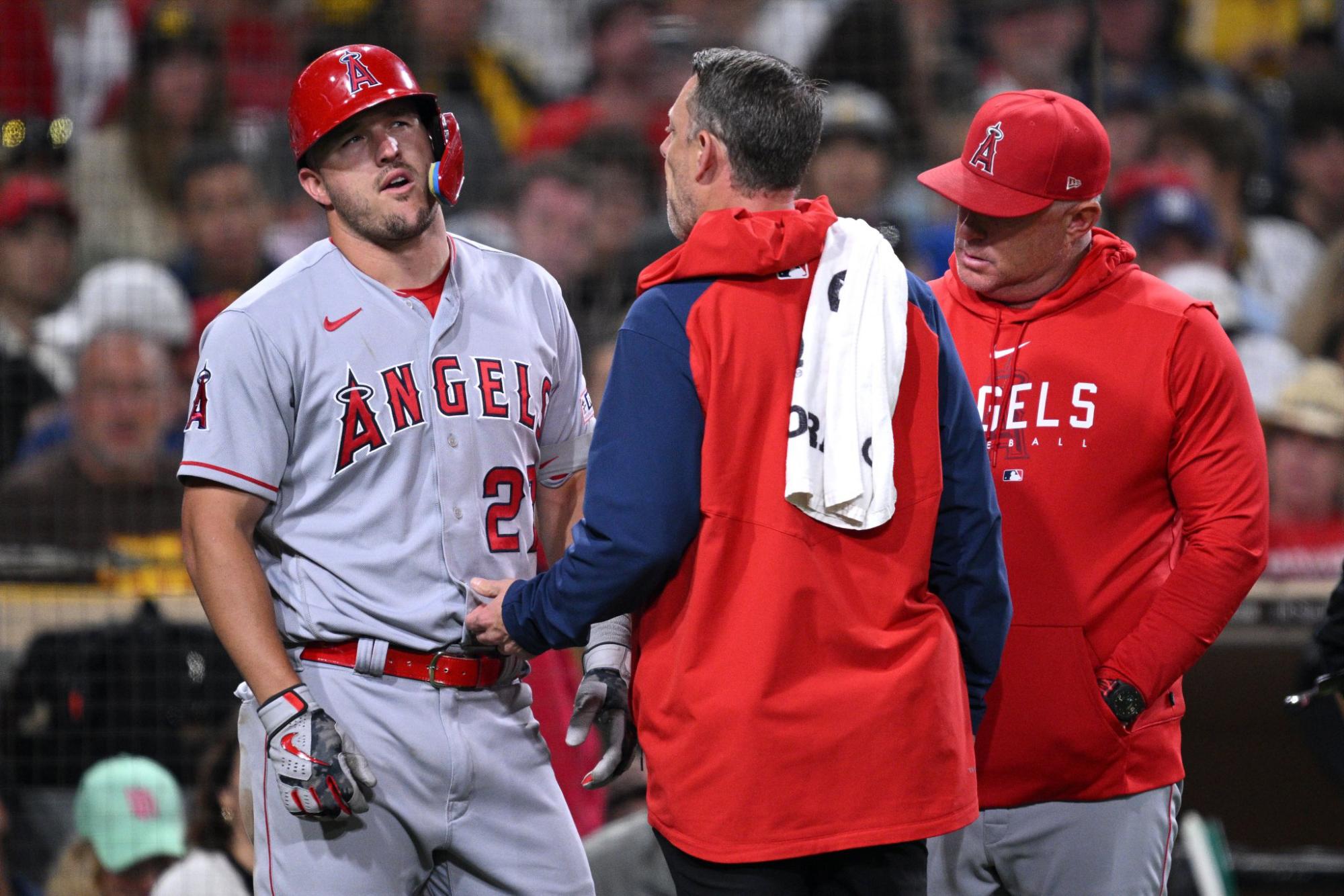 $!Mike Trout perdería de 6 a 8 semanas por fractura en una muñeca