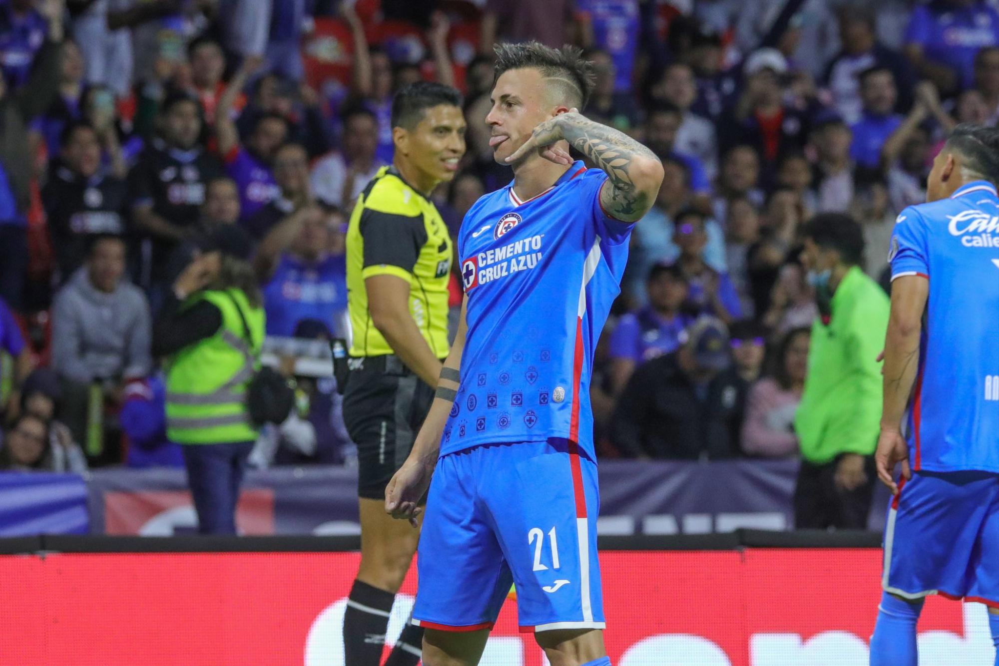 $!Cruz Azul resiste embate de Santos y gana en el Azteca