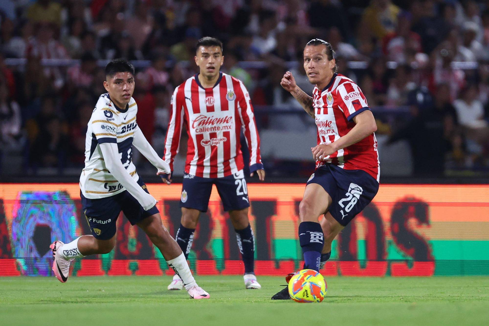 $!Chivas vence a Pumas con gol en los minutos finales en el Olímpico Universitario