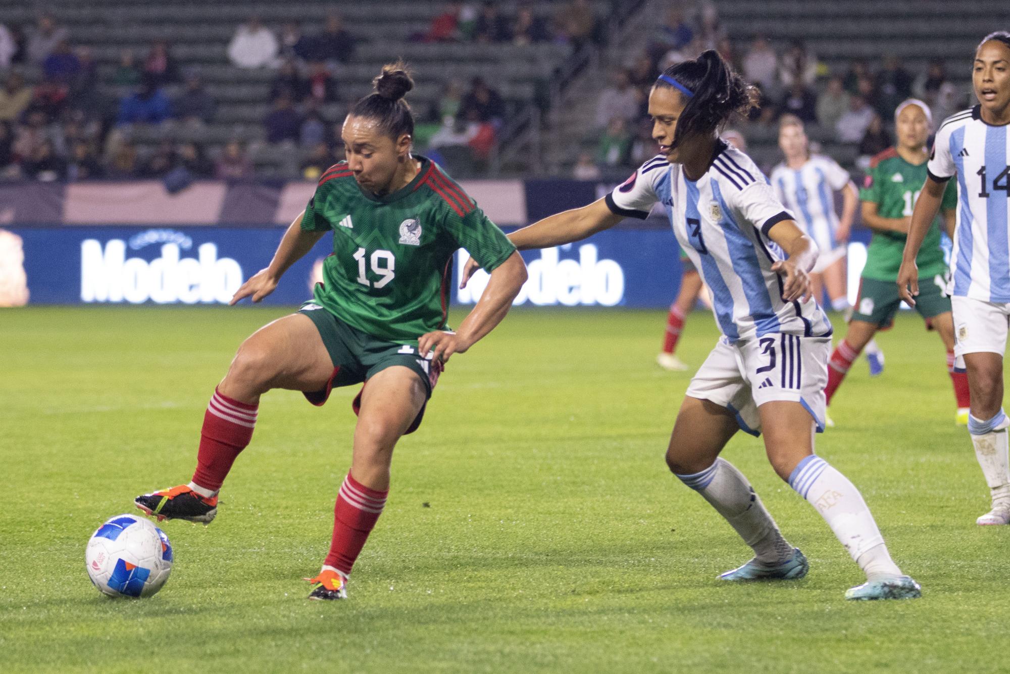 $!México perdona a Argentina y empata en el inicio de la Copa Oro W de Concacaf
