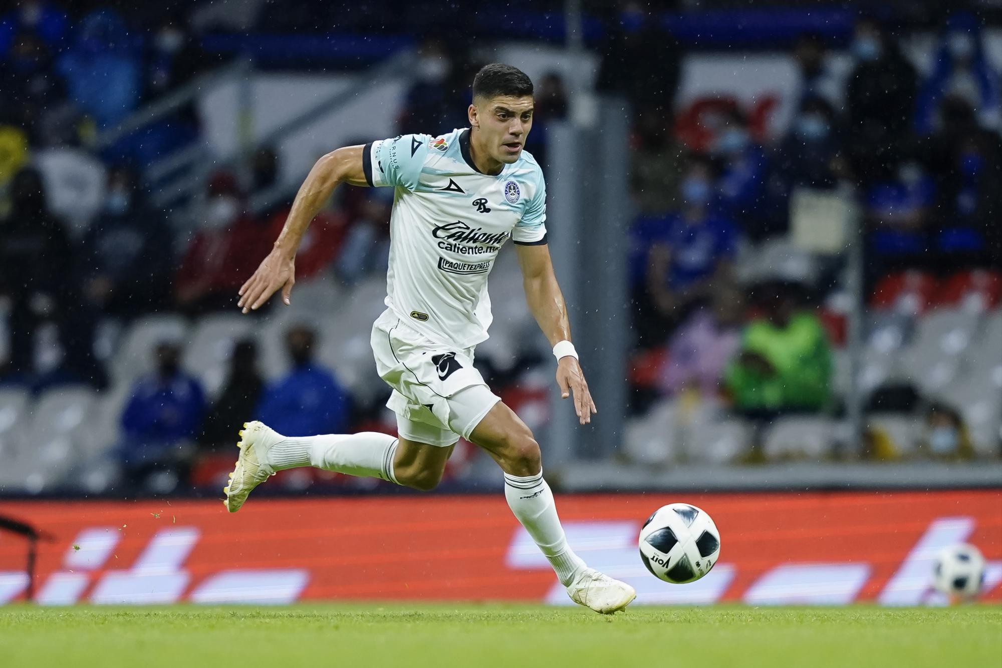$!León devora al Mazatlán FC y le quita lo invicto al golearlo por 3-0