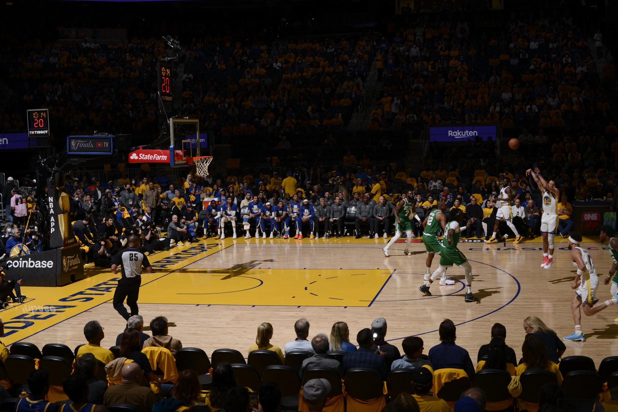 $!Aplastante triunfo de Warriors ante Celtics para emparejar la final de la NBA