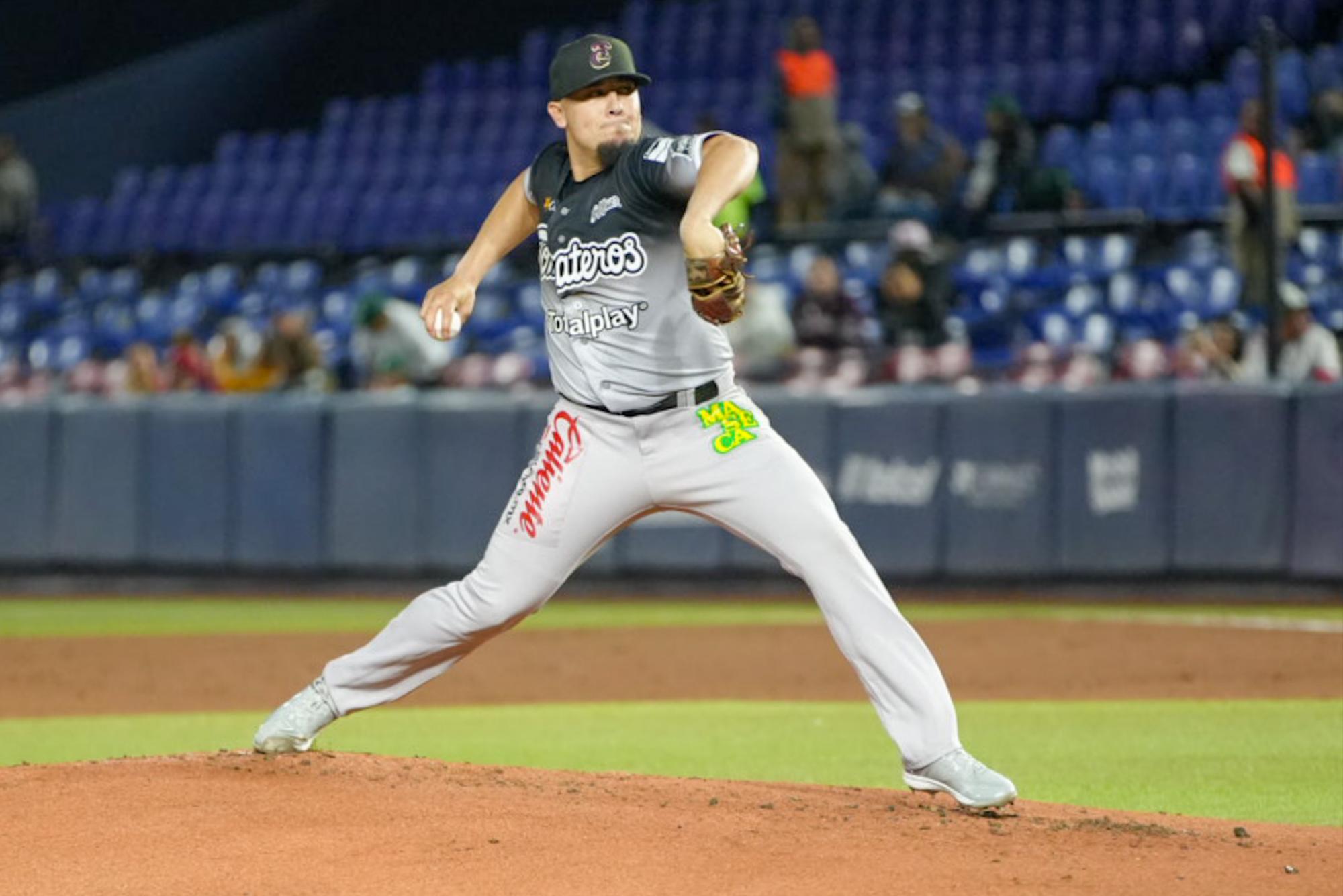 $!Madero, Elizalde y Fabela imponen su ley para que Tomateros gane la serie a Sultanes