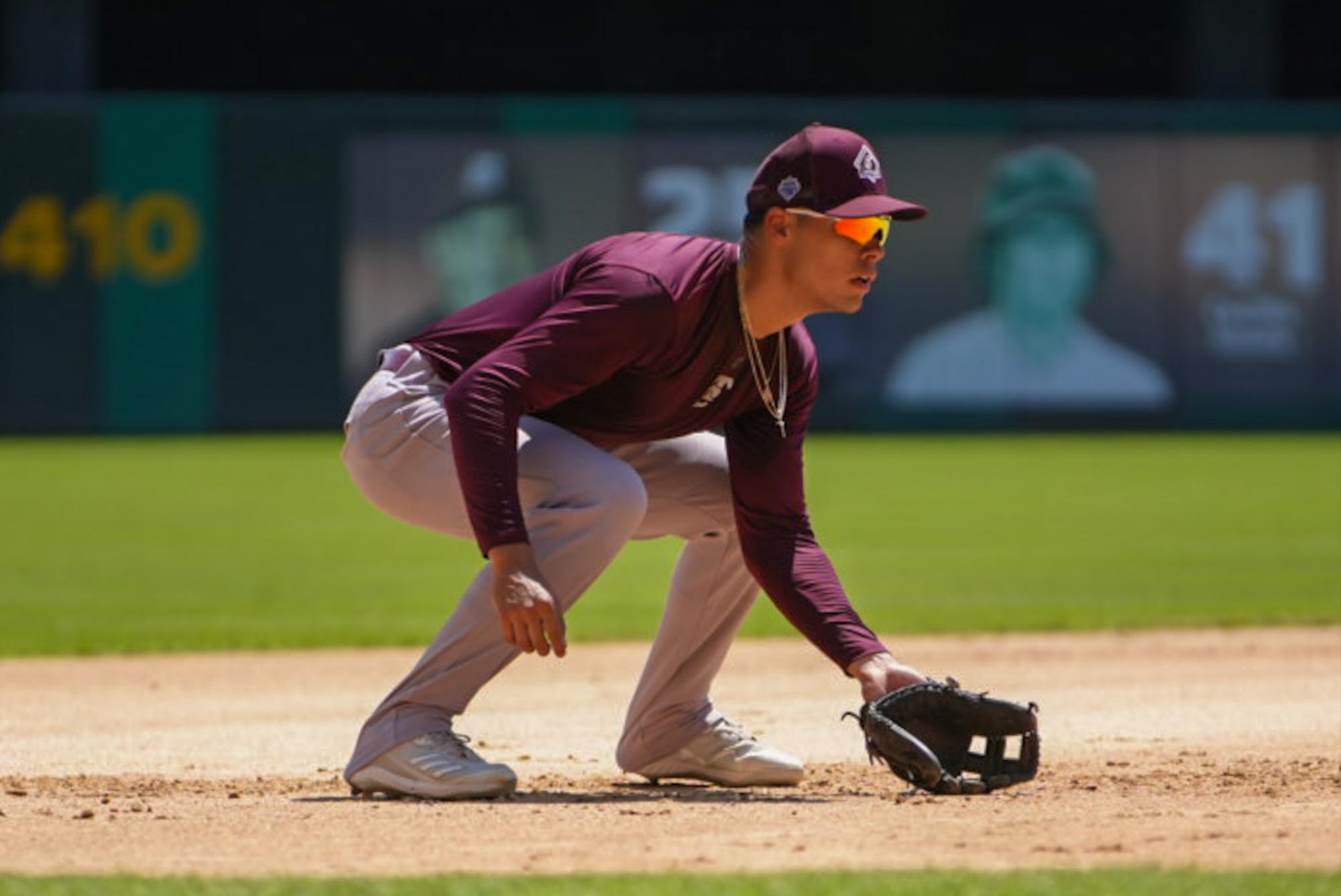 $!Benjamín Gil tiene conexión vía remota en el entrenamiento de Tomateros de Culiacán