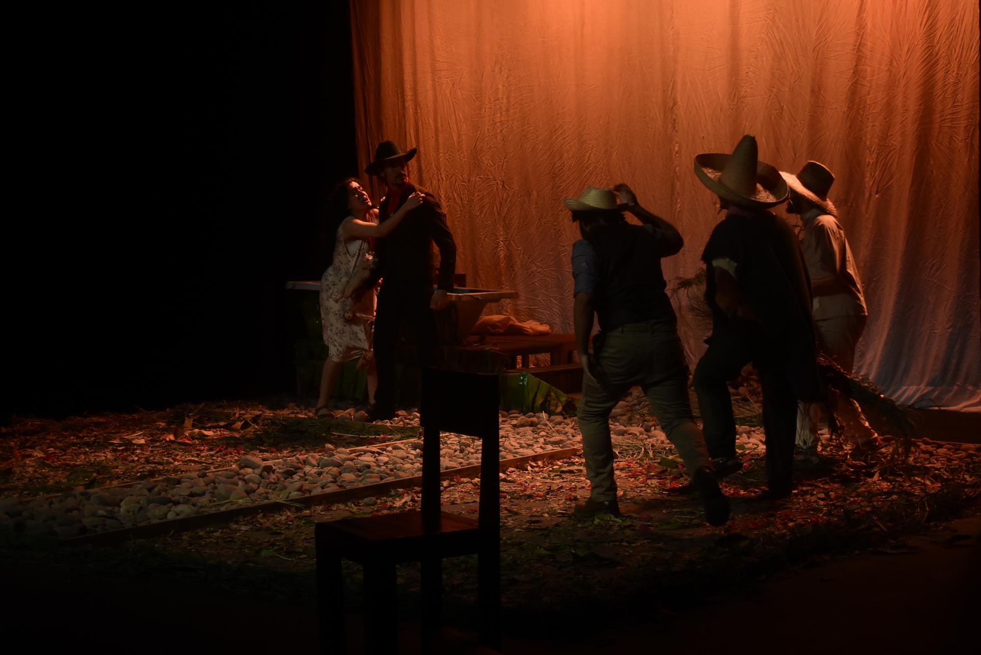 $!Sabaiba Teatro llevó a la escena ‘El Jinete de la Divina Providencia’.