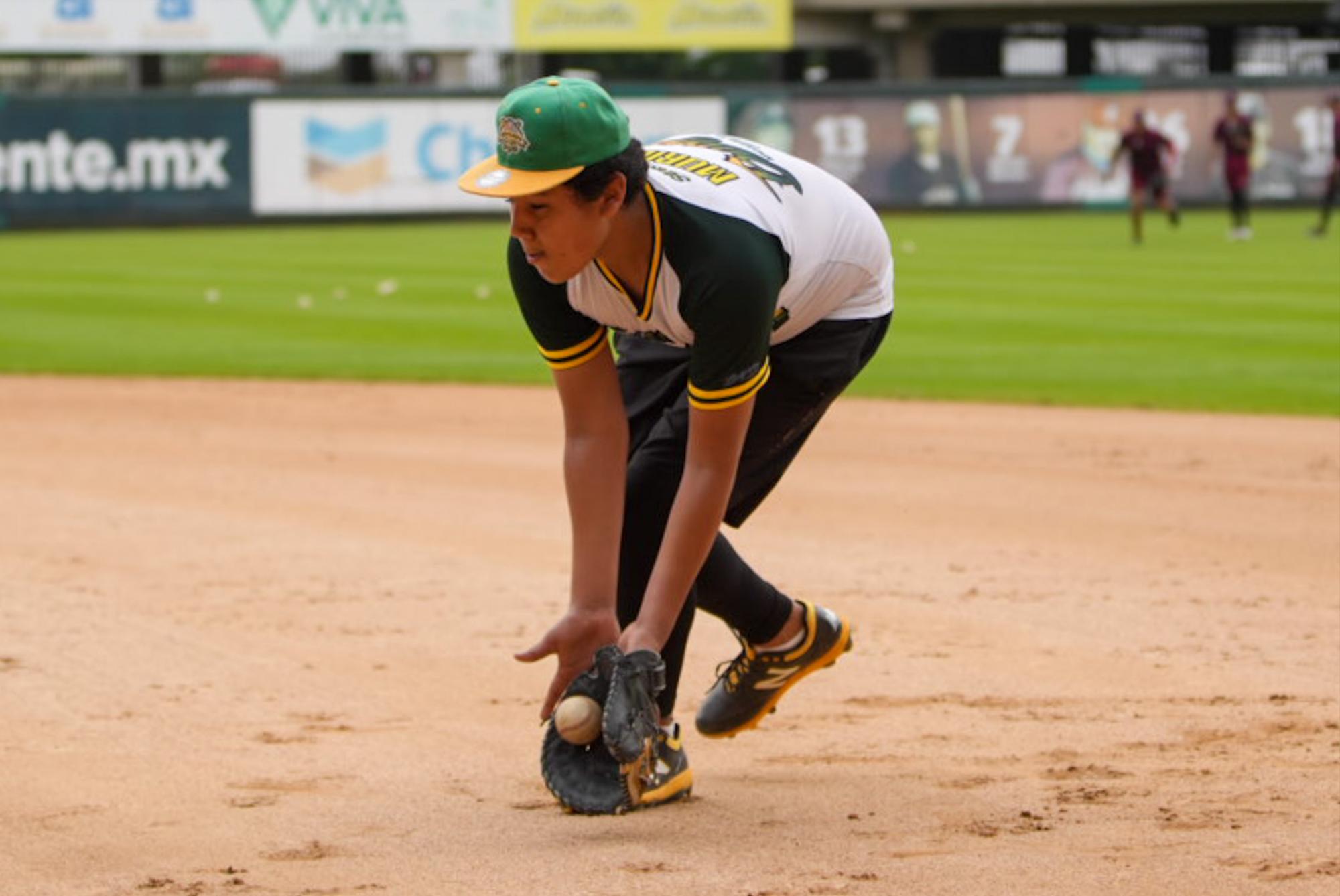 $!Hansen López y Carlos Mendívil se incorporan a entrenamientos de Tomateros de Culiacán