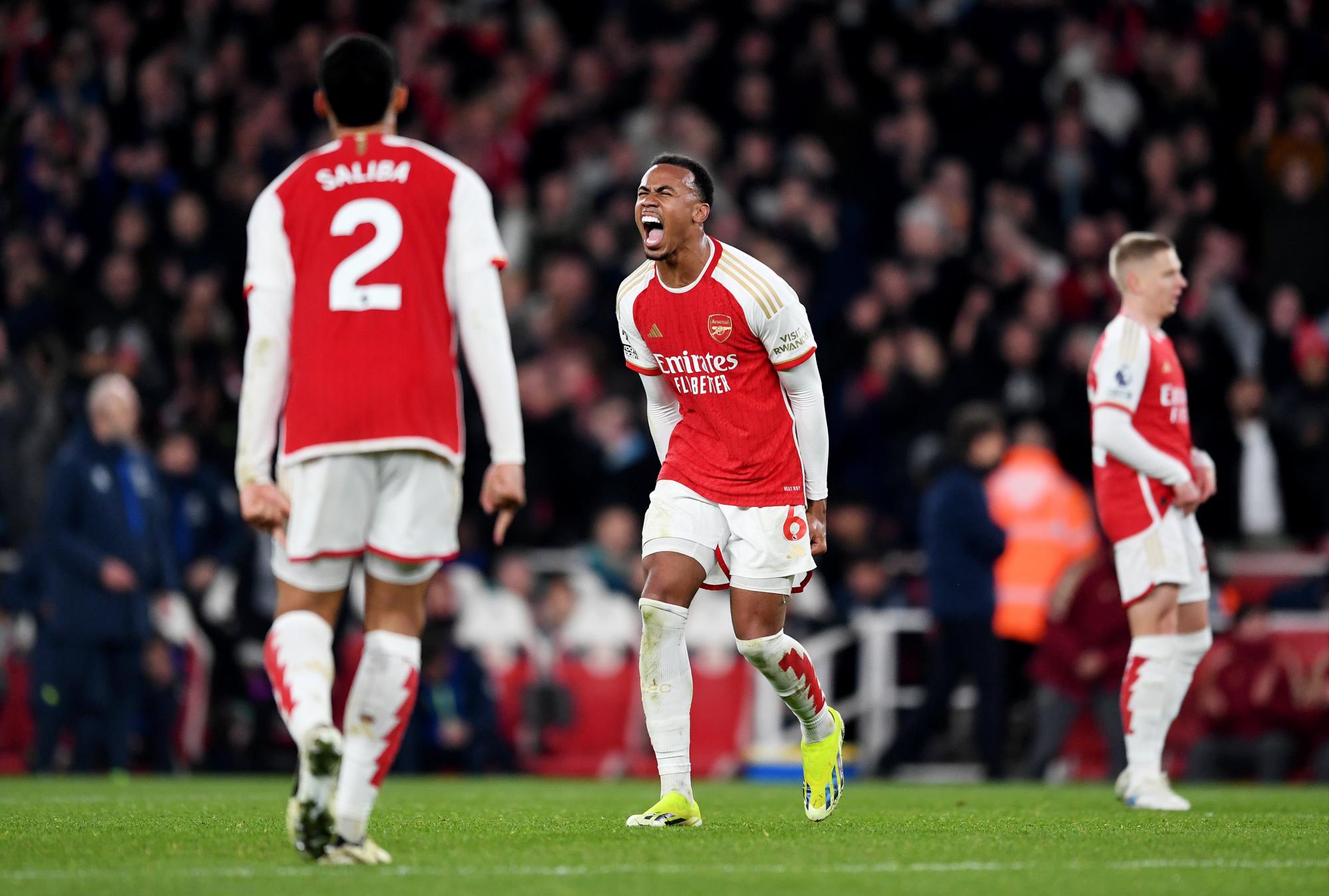$!El Arsenal toma la cima de la Premier League con triunfo ante el Brentford