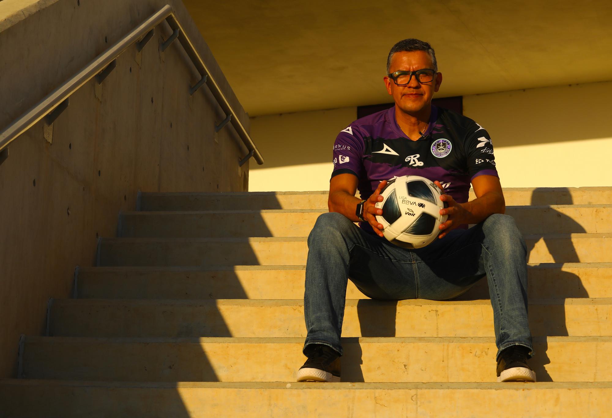 $!Juan Carlos Mendoza es nombrado nuevo director técnico del Mazatlán Femenil