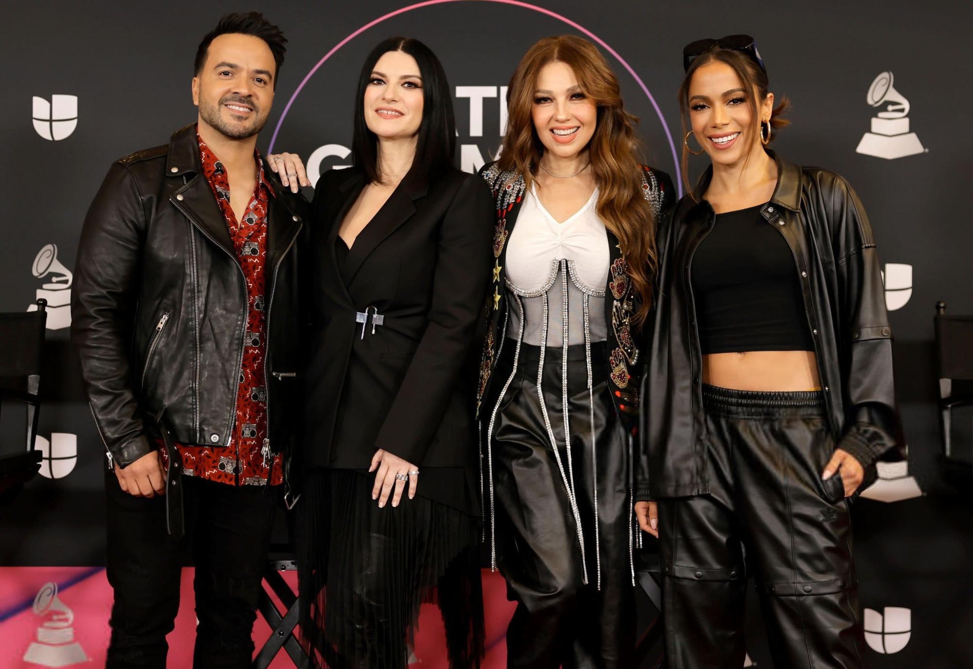 $!Luis Fonsi, Laura Pausini, Thalía y Anita conducen el evento.