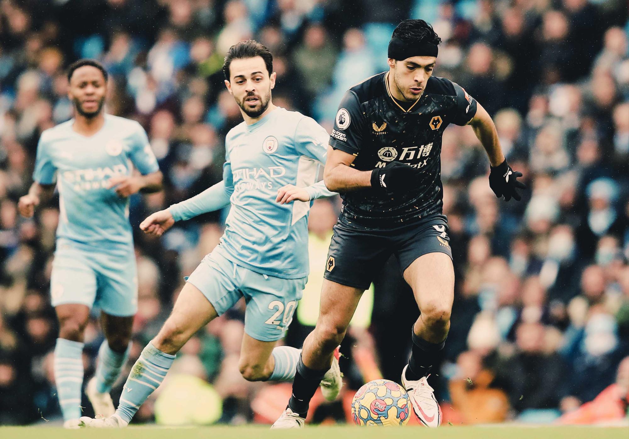 $!Raúl Jiménez es expulsado tras recibir dos amarillas en un minuto contra el Manchester City