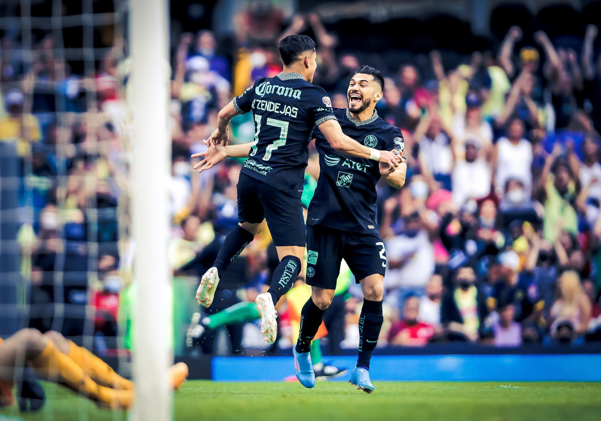 $!América se sacude la malaria y derrota 3-0 al Toluca