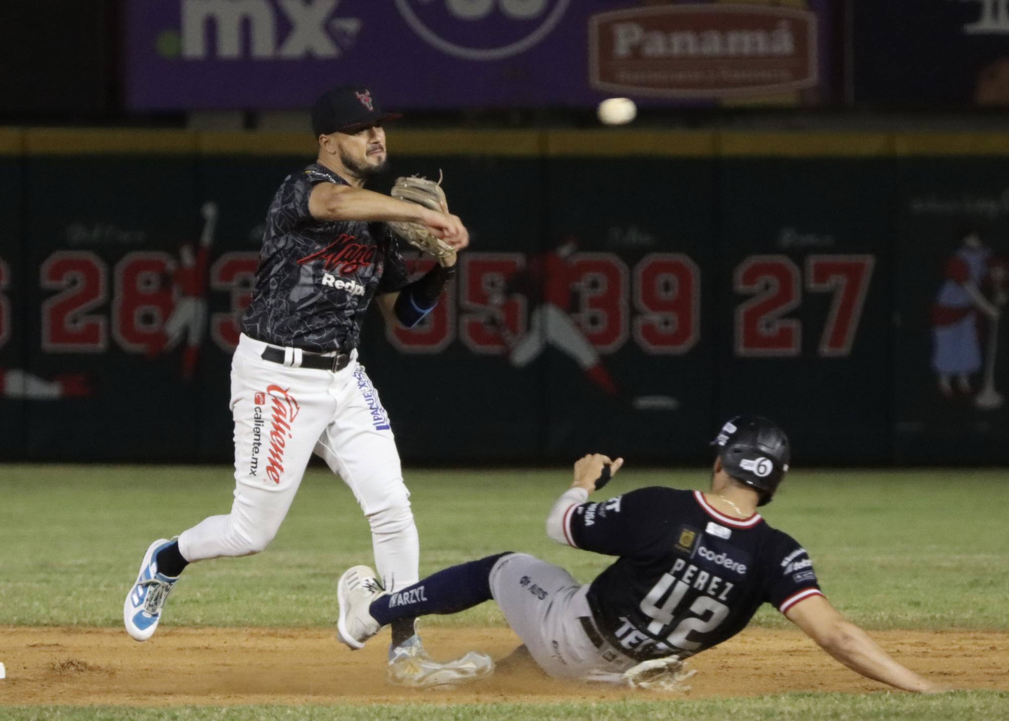 $!Explota ofensiva de Venados y asegura serie ante Sultanes
