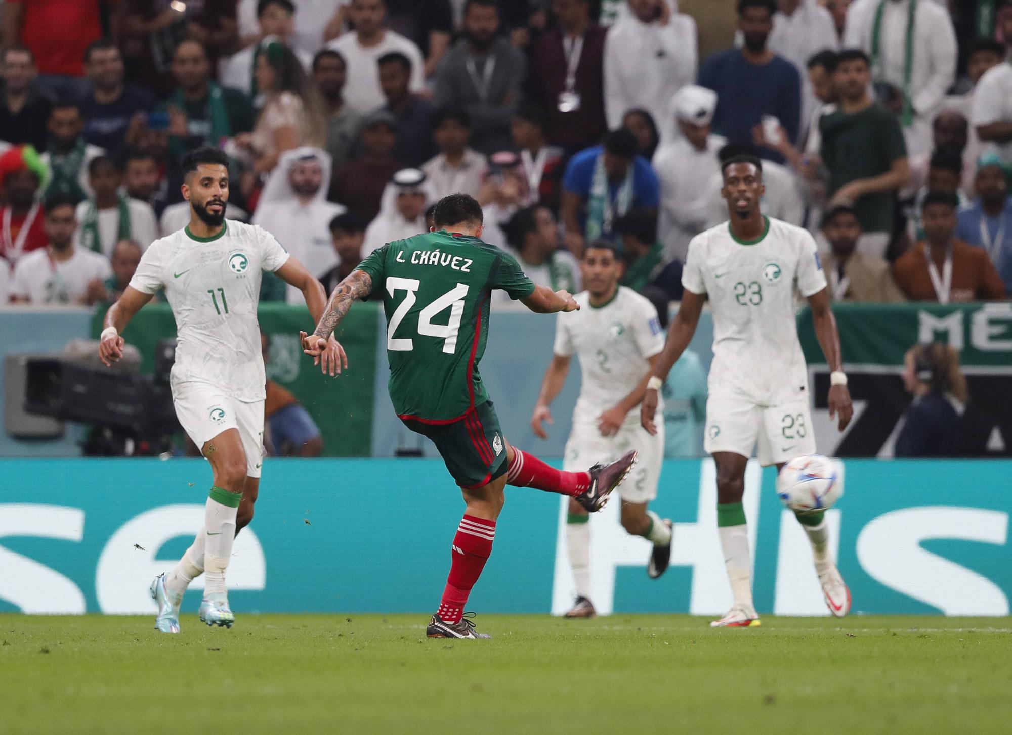 $!Luis Chávez anota el gol más potente en lo que va de Qatar 2022