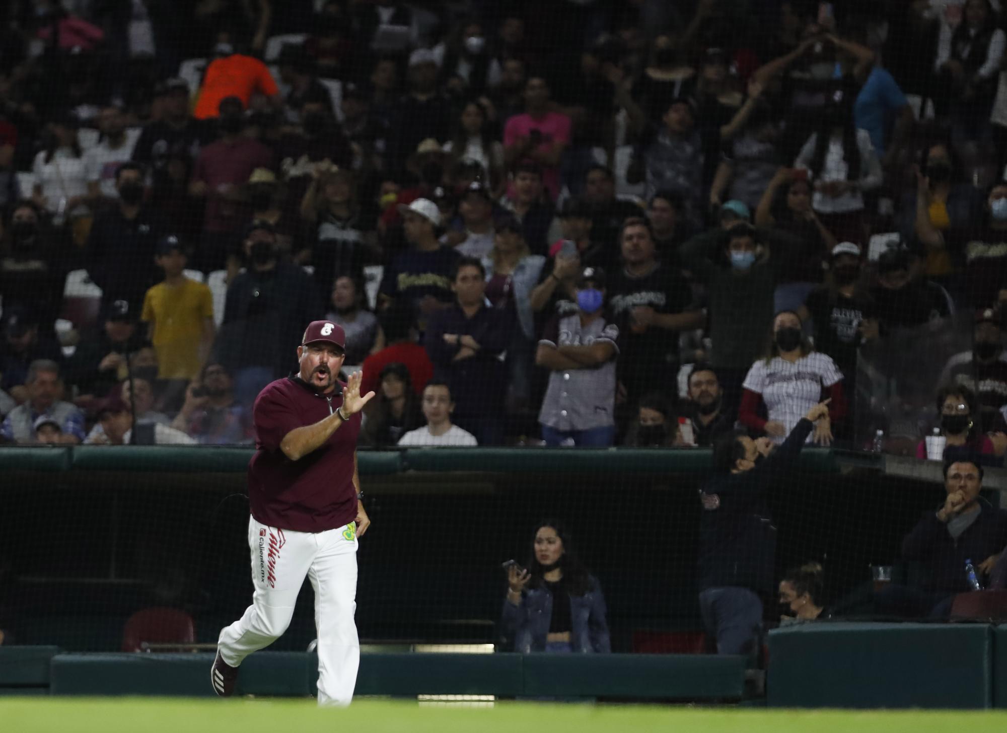 $!Tomateros de Culiacán mantiene el enfoque en el objetivo