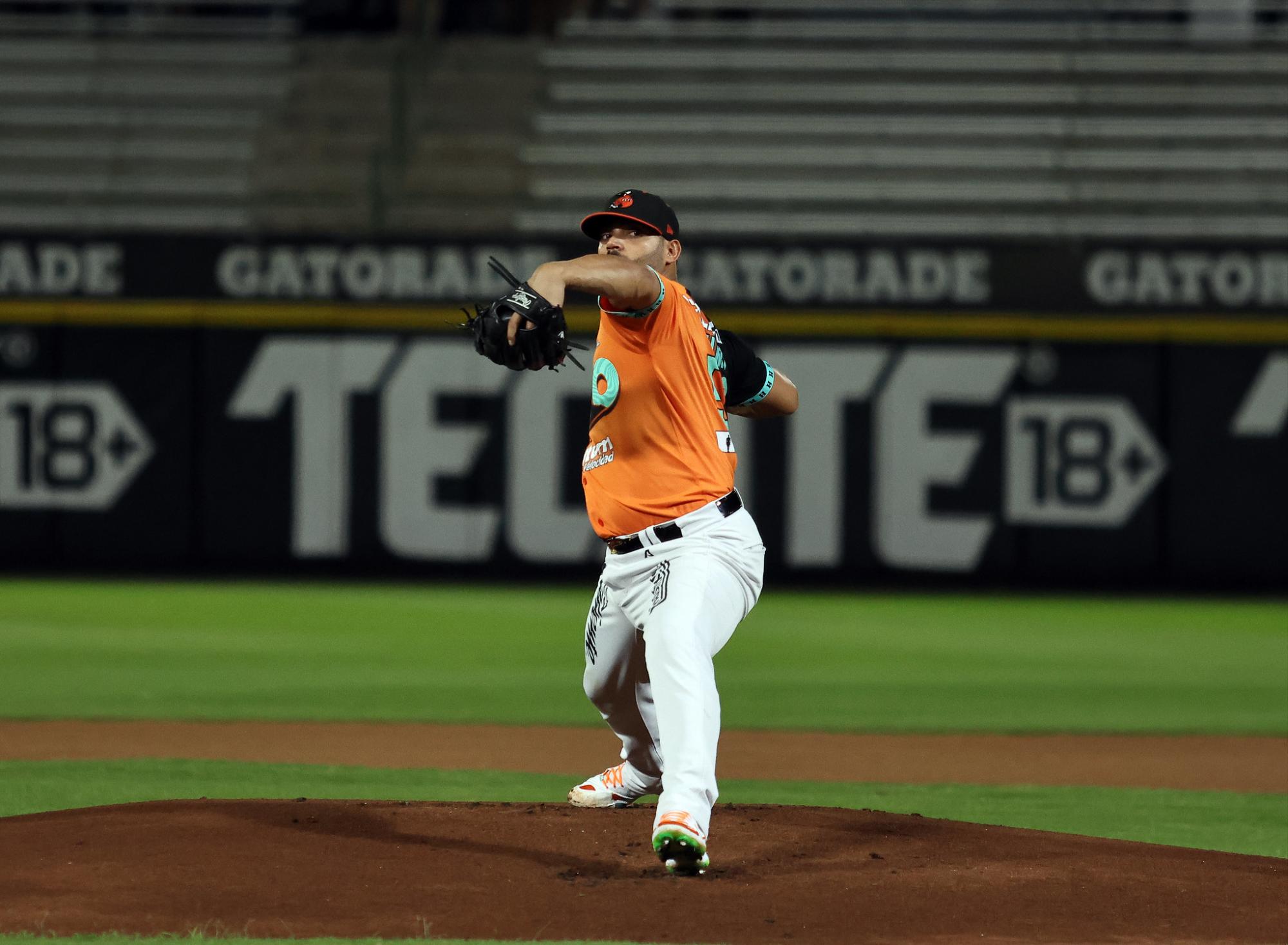 $!Tomateros cae y se iguala el Clásico de la LMP en Hermosillo