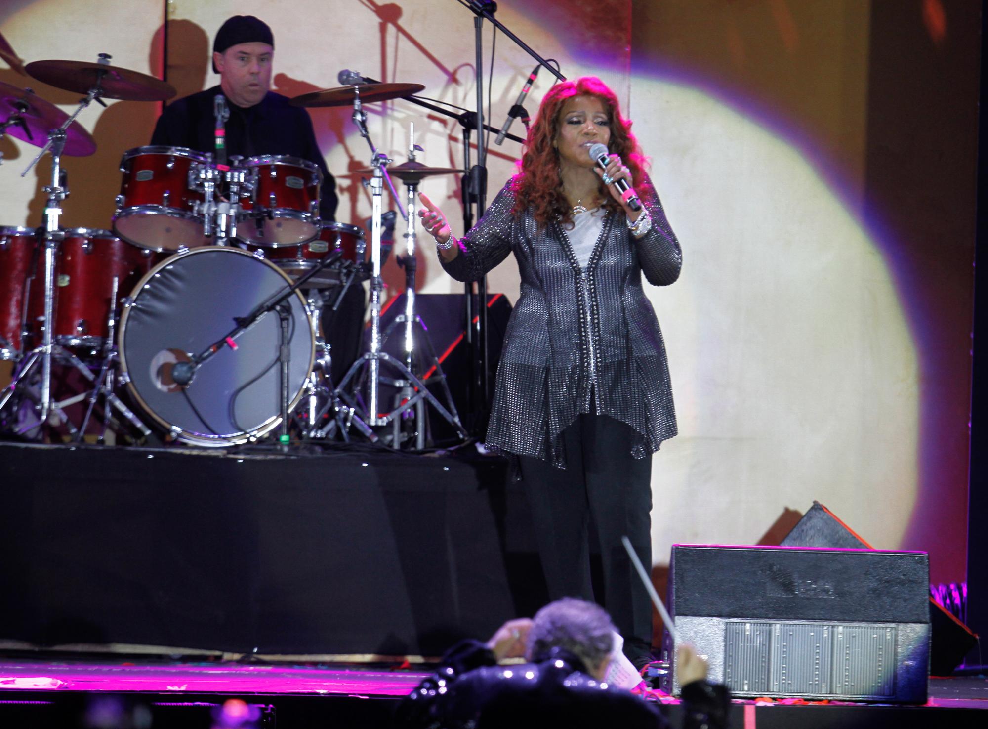 $!Da Gloria Gaynor el toque retro en la coronación de la Reina de los Juegos Florales