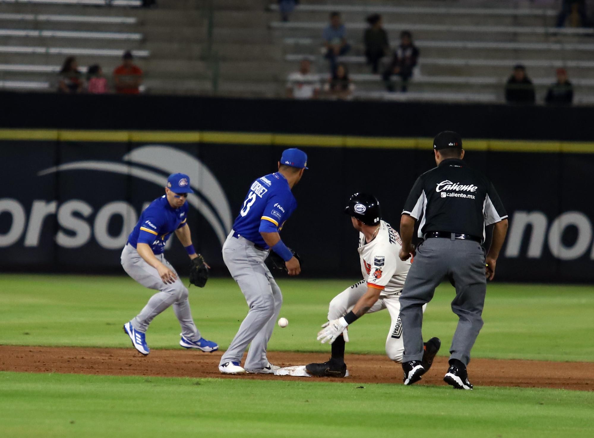 $!Con Touki Toussaint dominante, Naranjeros se lleva el primero
