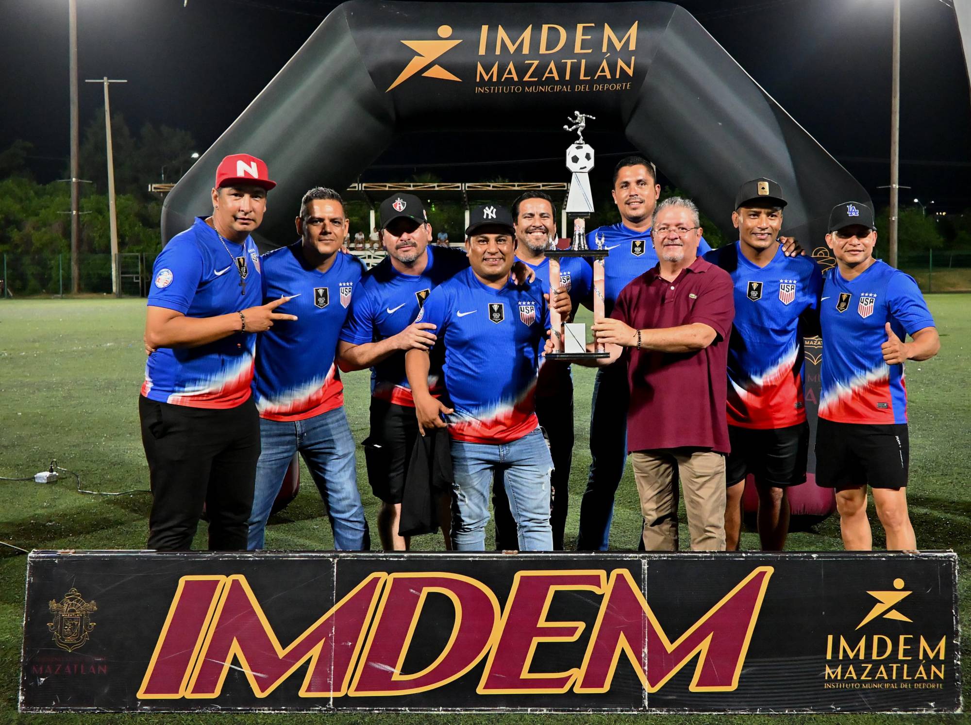 $!¡Bicampeones! Servigrúas vence a Tuna Supply en la final de la Liga Máster Municipal de Futbol