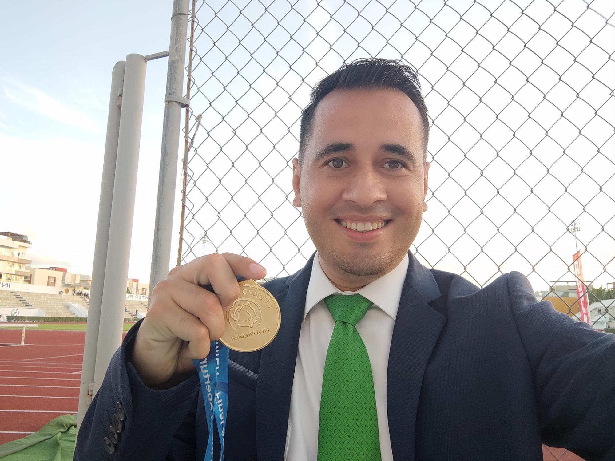 $!Geovanni Ochoa, el árbitro y maestro que busca inspirar a las nuevas generaciones