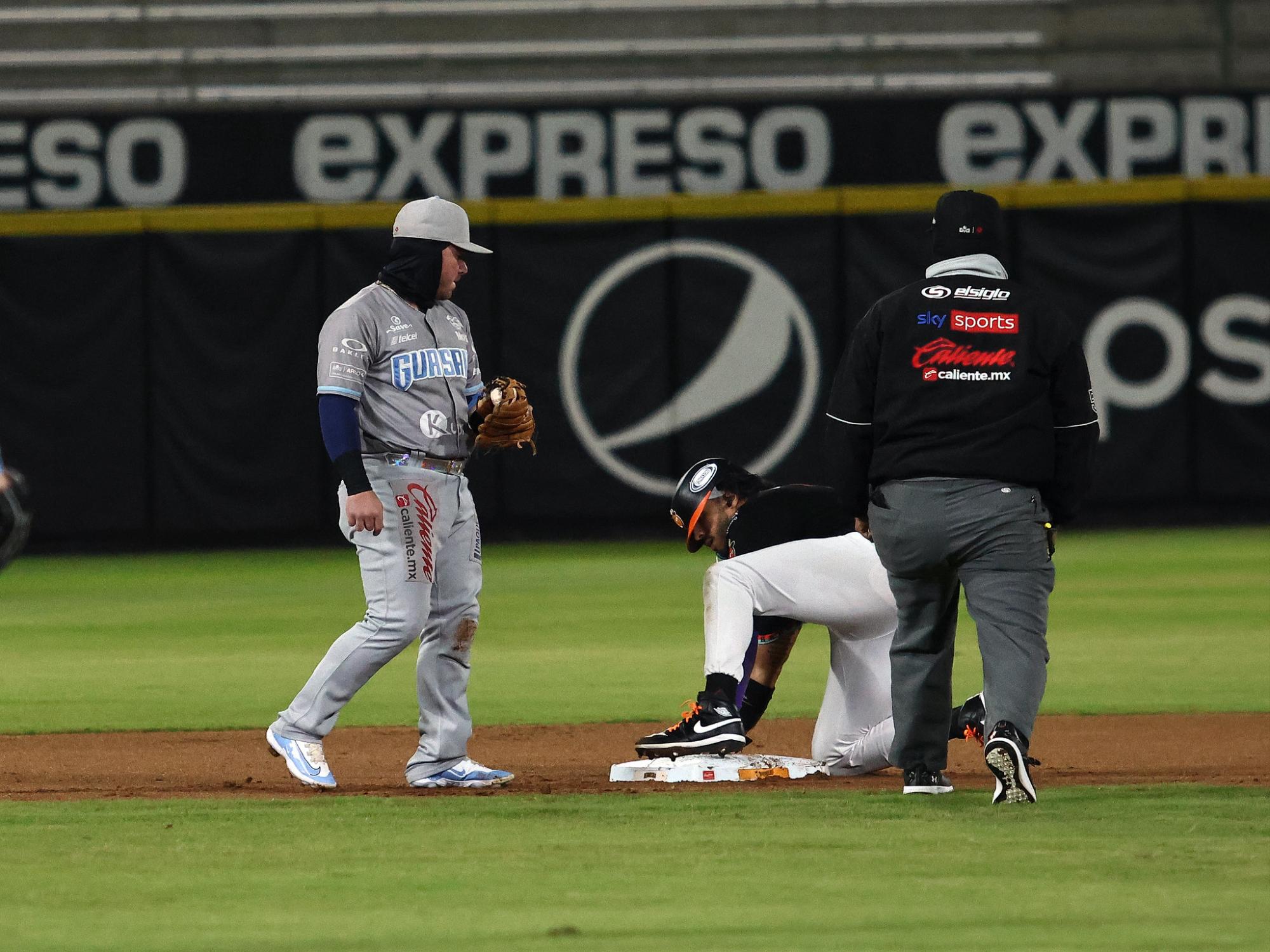 $!Naranjeros amarra la serie y se mantiene en la cima