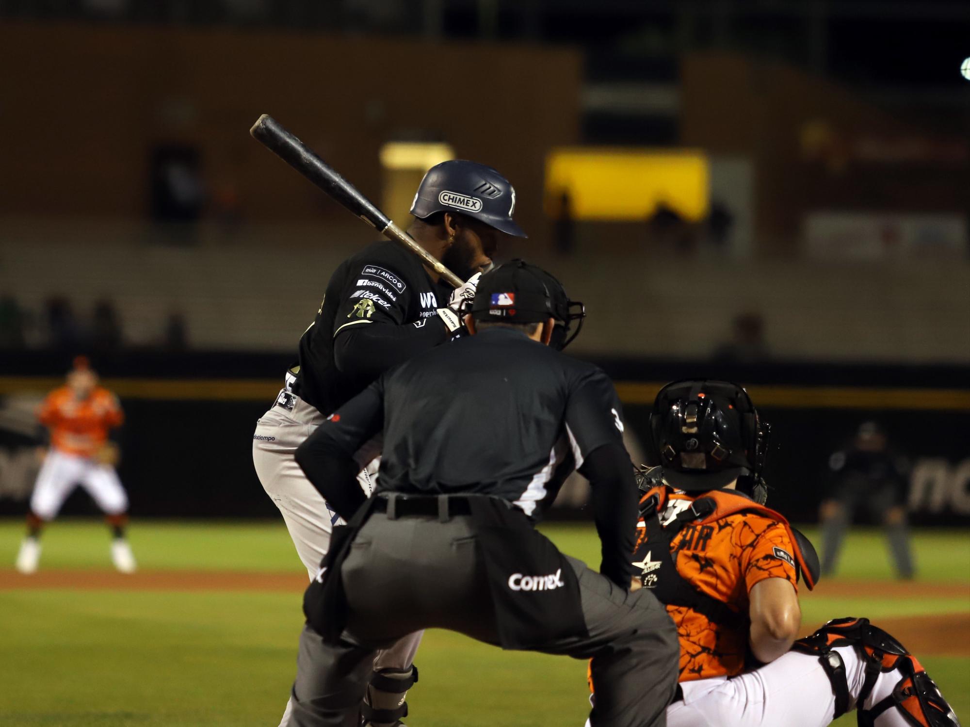 $!Monterrey toma ventaja en la serie ante Hermosillo