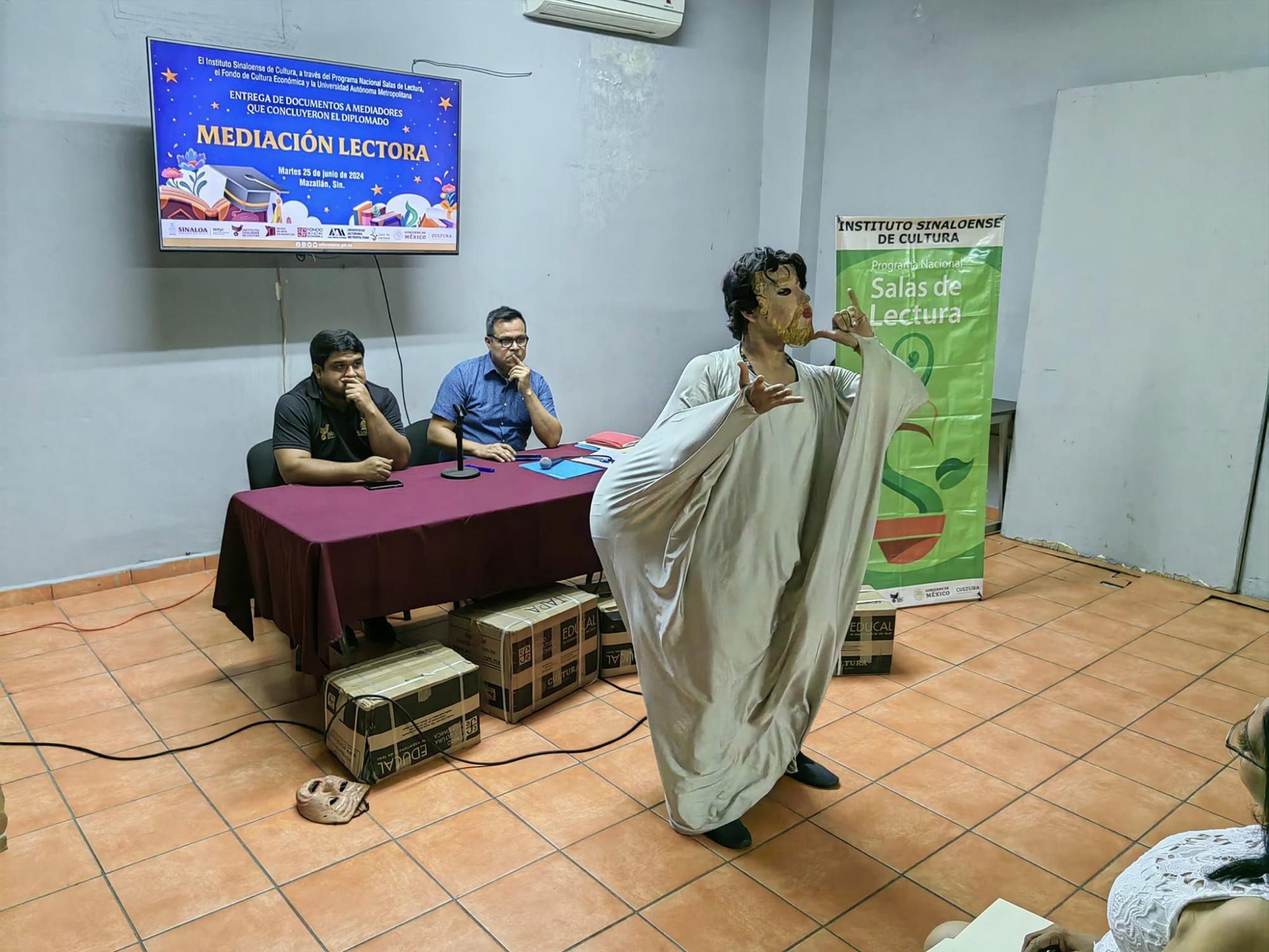 $!Al final, los mediadores participaron en una dinámica de lectura.