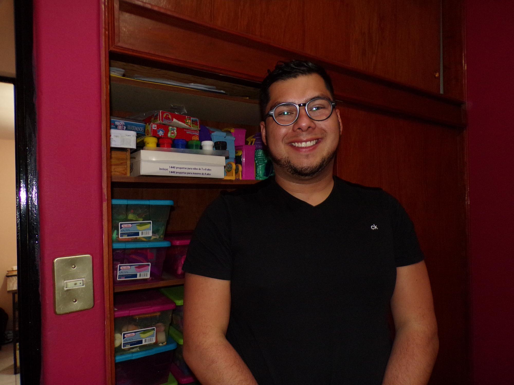 $!Pedro Ortiz, psicólogo clínico y de la salud, con estudios en suicidología.