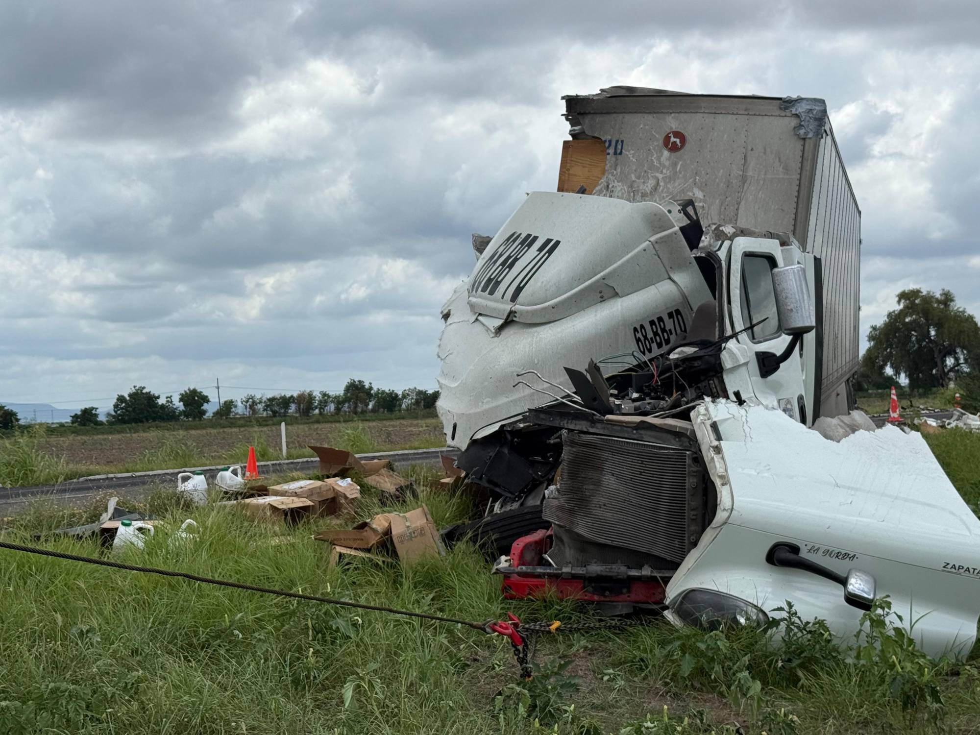 $!Choque entre tractocamiones deja un lesionado en la autopista Culiacán–Mazatlán