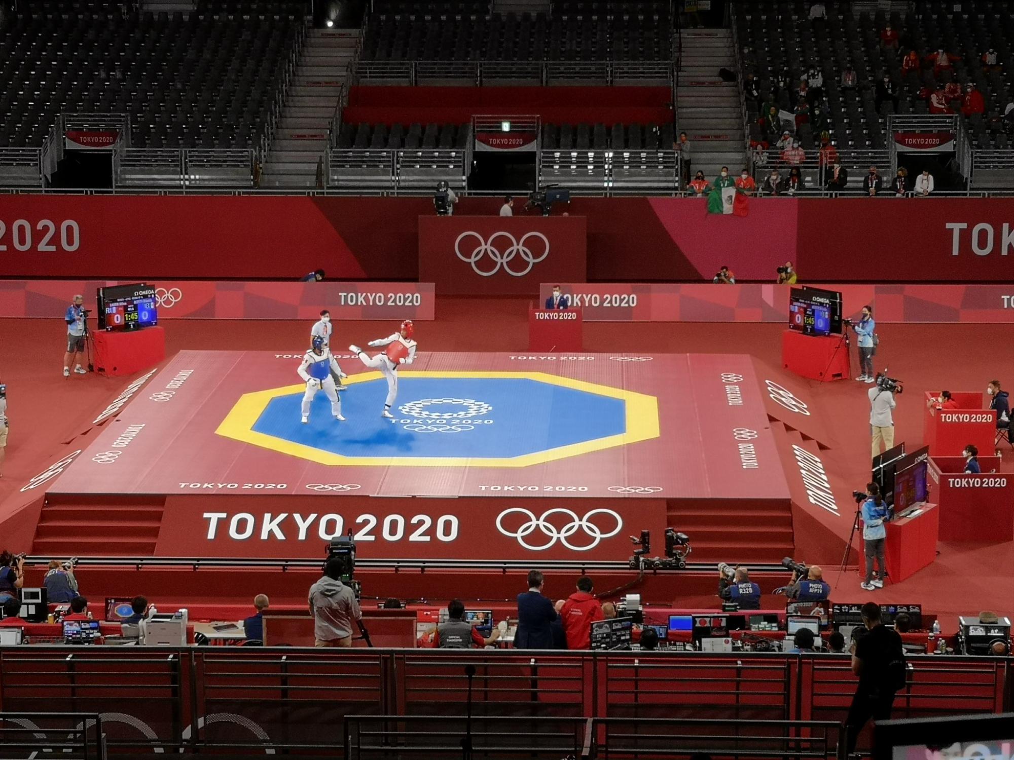 $!Briseida Acosta cae ante francesa Althea Laurin en su debut en el taekwondo de Tokio