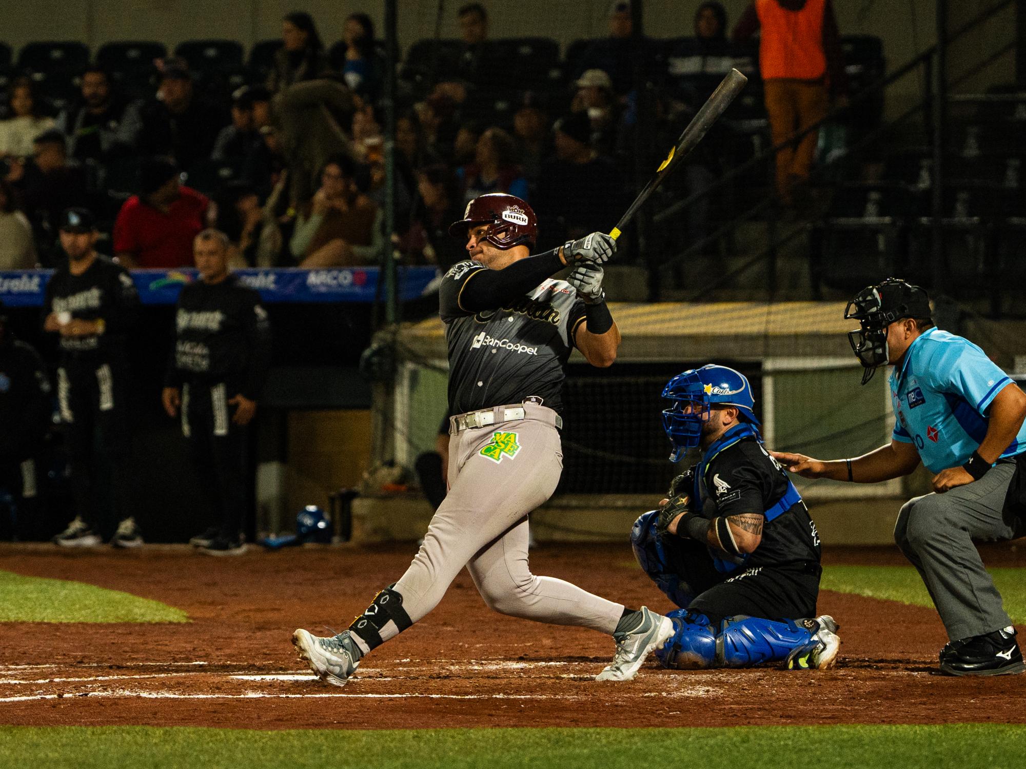 $!Ofensiva de 12 hits y gran labor de Castañeda aseguran el primero para Tomateros