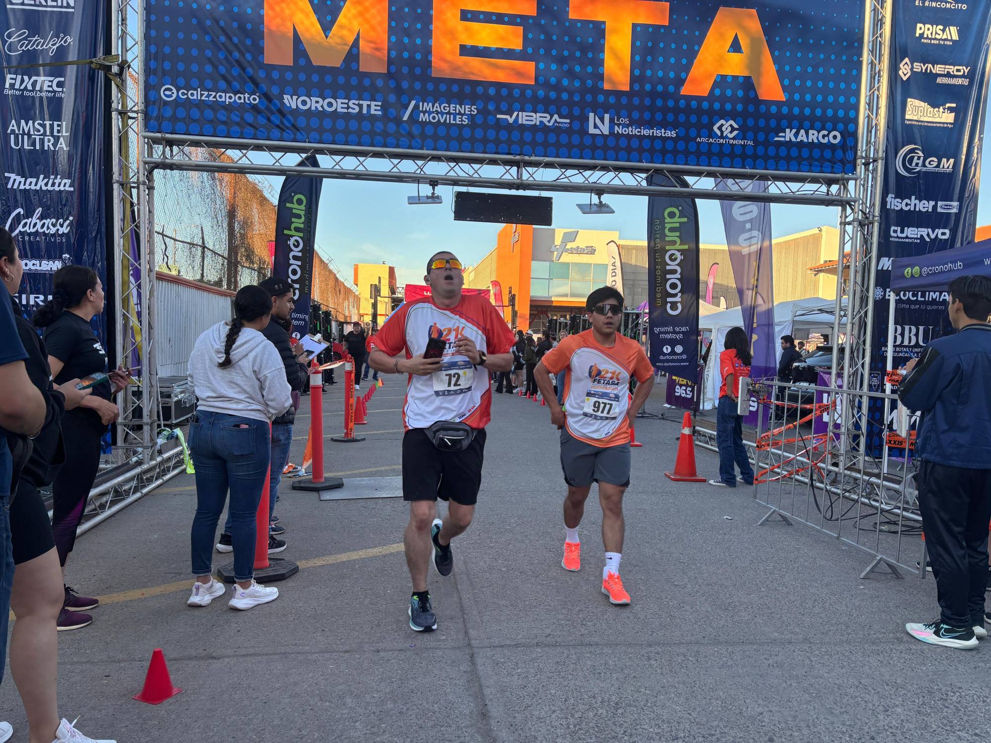 $!Hermanos keniatas repiten como monarcas en el Medio Maratón Fetasa ‘Pasos de Acero’