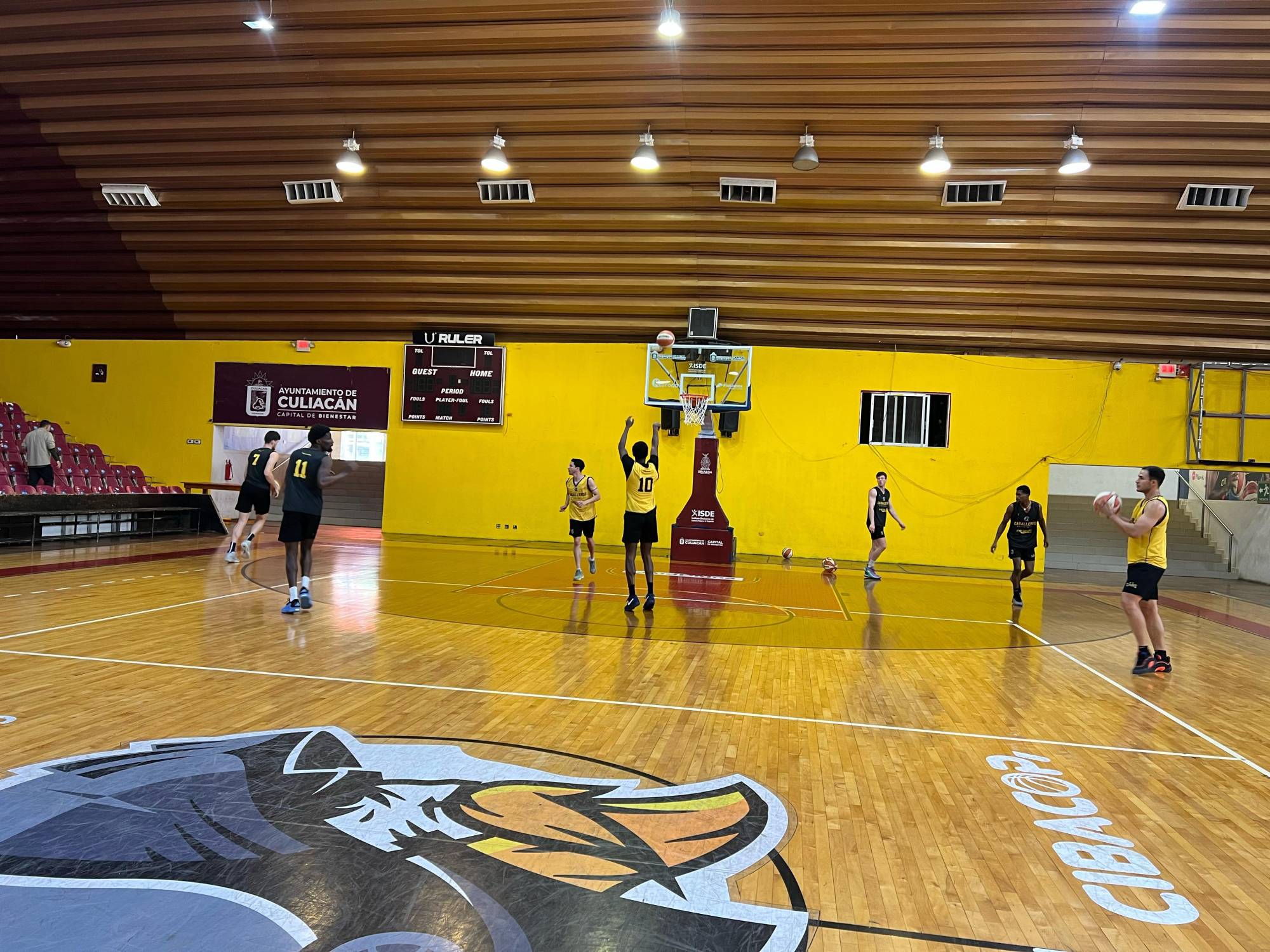 $!Continúa intensa la pretemporada de Caballeros de Culiacán