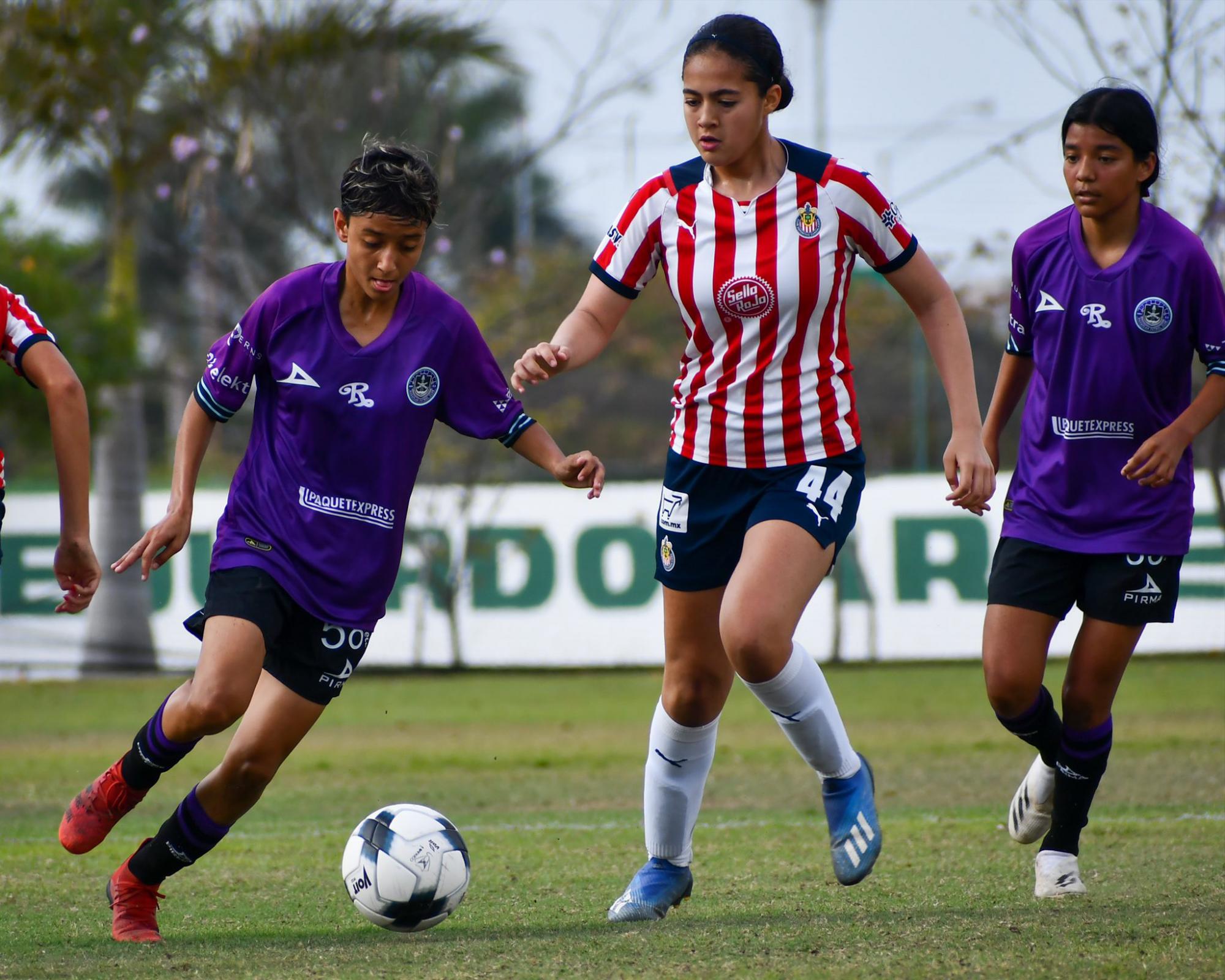 $!Cañoneritas son goleadas por Chivas en la Unidad Juárez