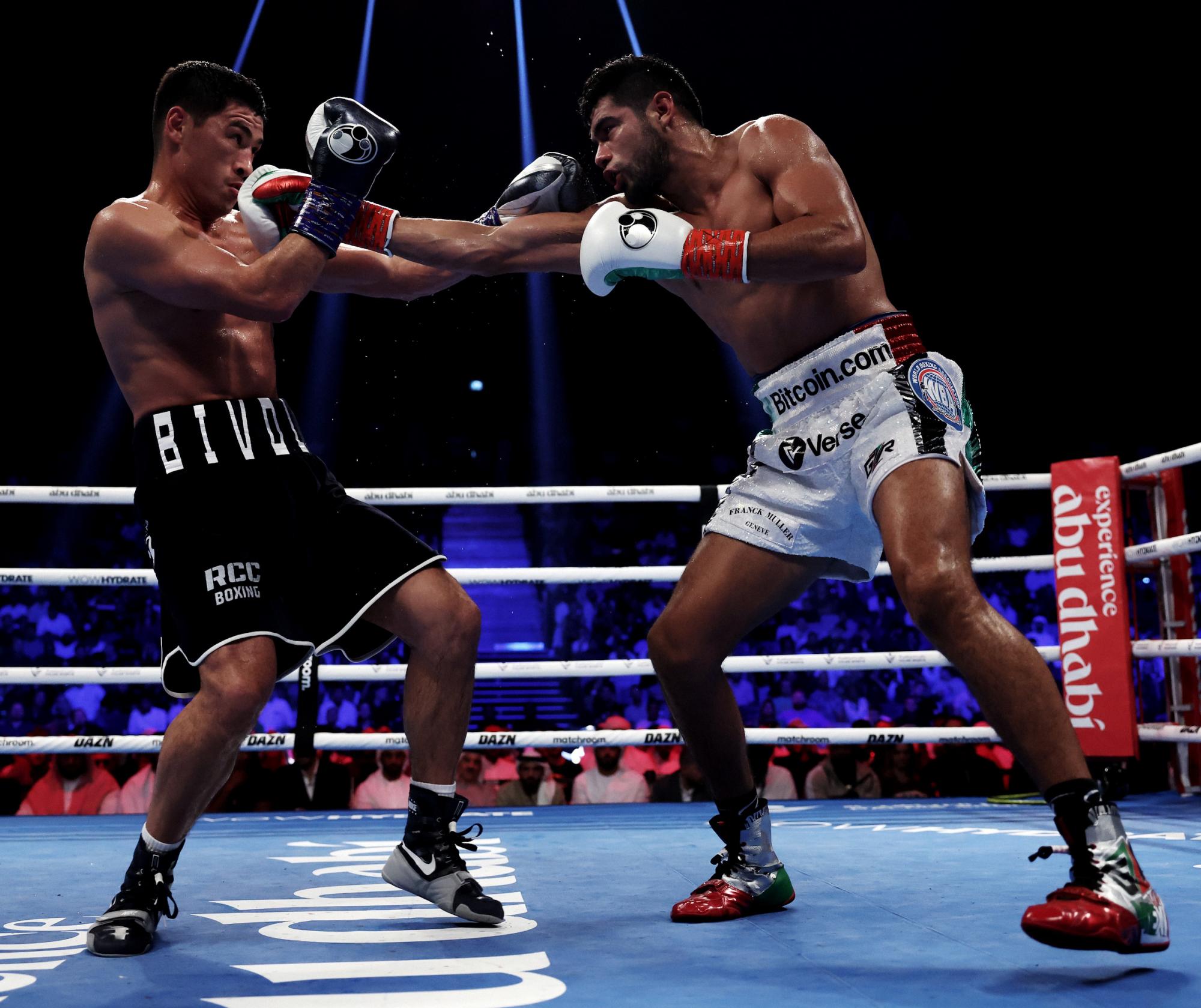 $!‘Zurdo’ Ramírez pierde por decisión unánime ante Bivol