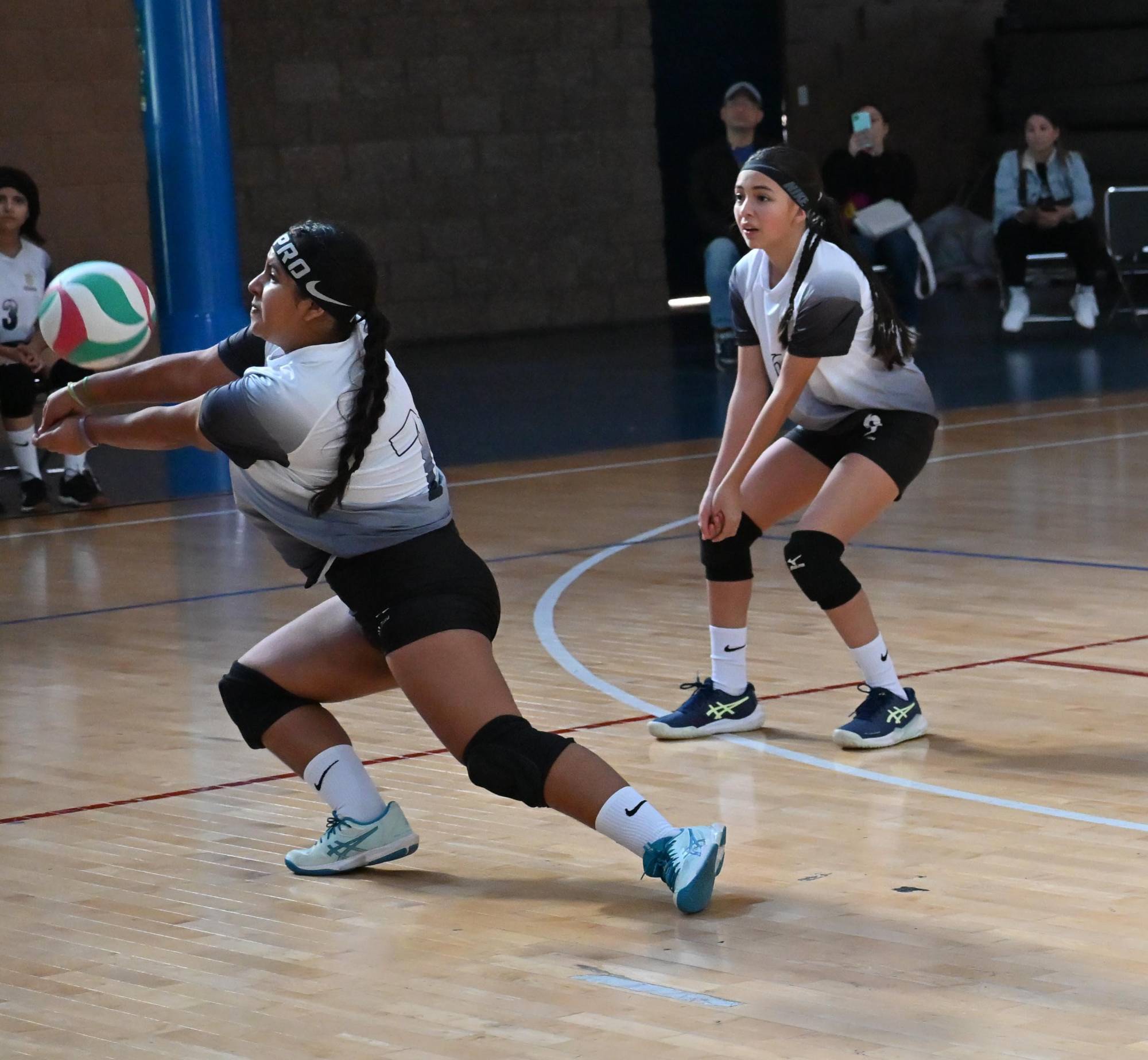 $!Se entrega Mazatlán, pero cae en el voleibol femenil de la etapa estatal de los Nacionales