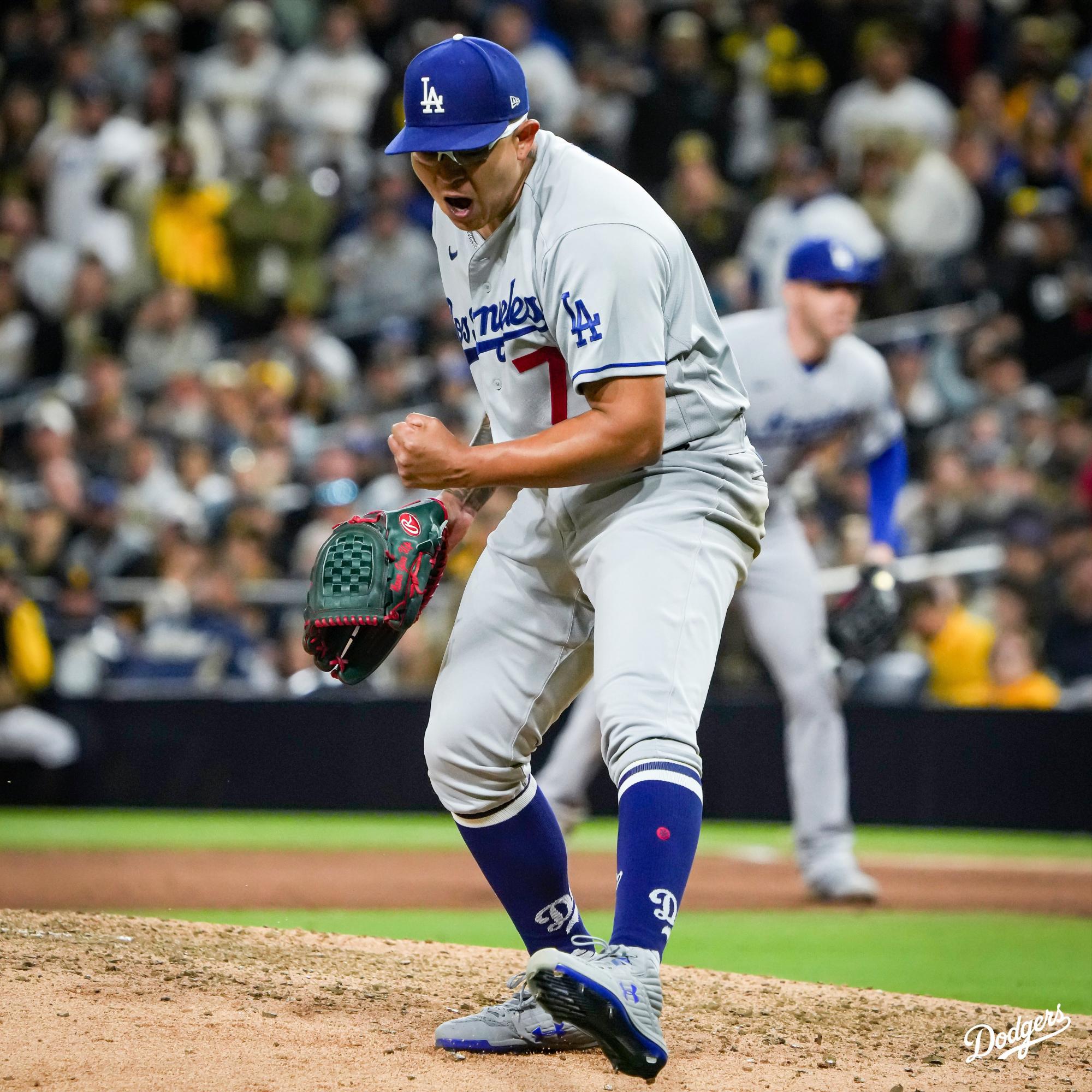 $!Julio Urías se alza con su primera victoria con una salida impecable