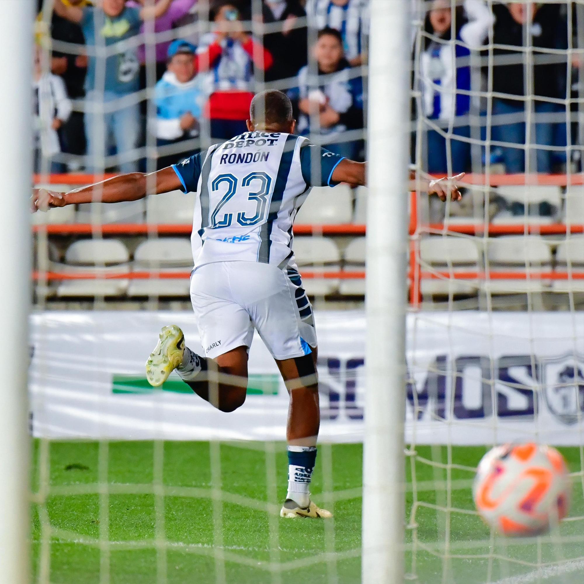 $!Tuzos aplastó a Philadelphia con triplete de Rondón y está en cuartos de final