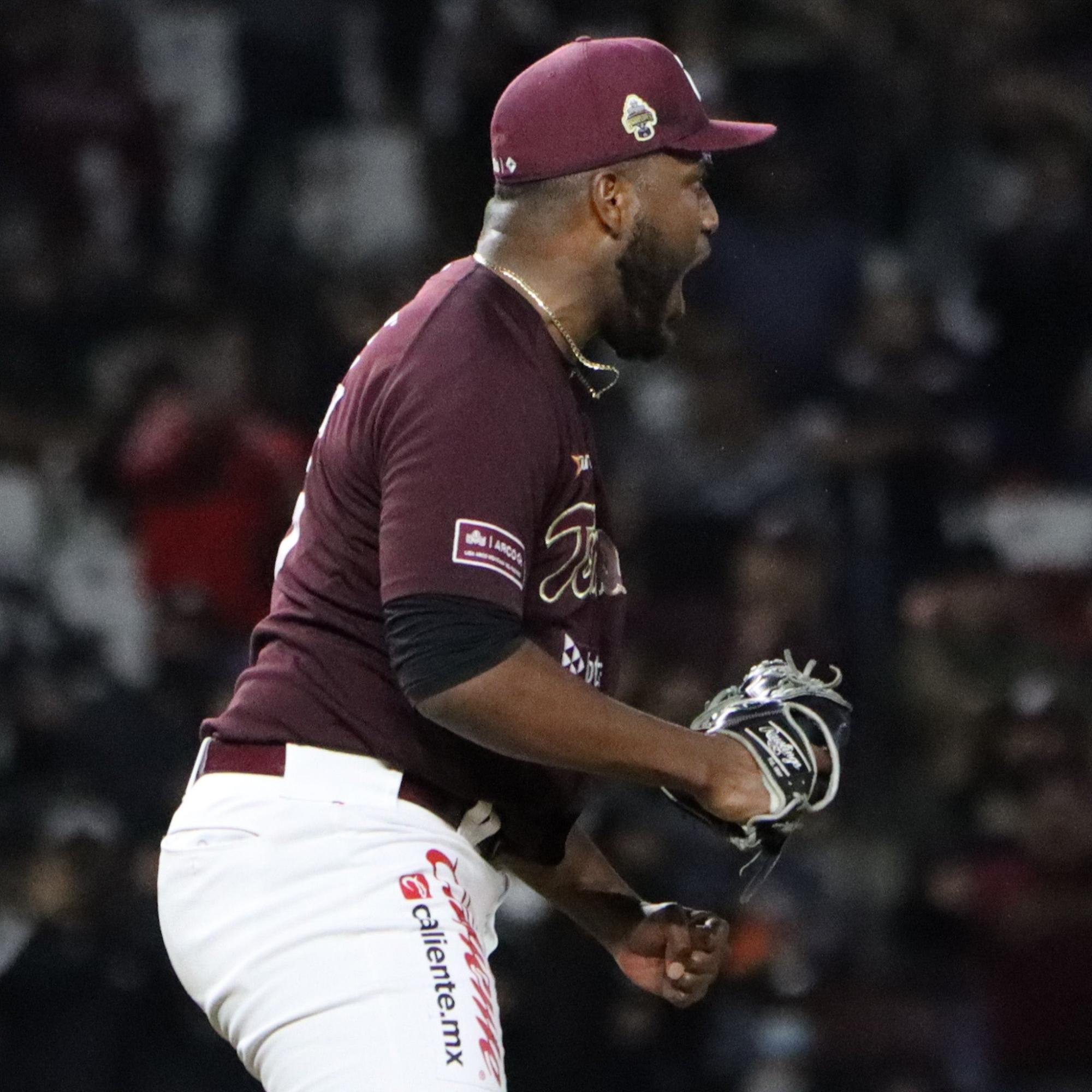 $!Tomateros de Culiacán le pega a Charros y empata la Serie Final de la LMP