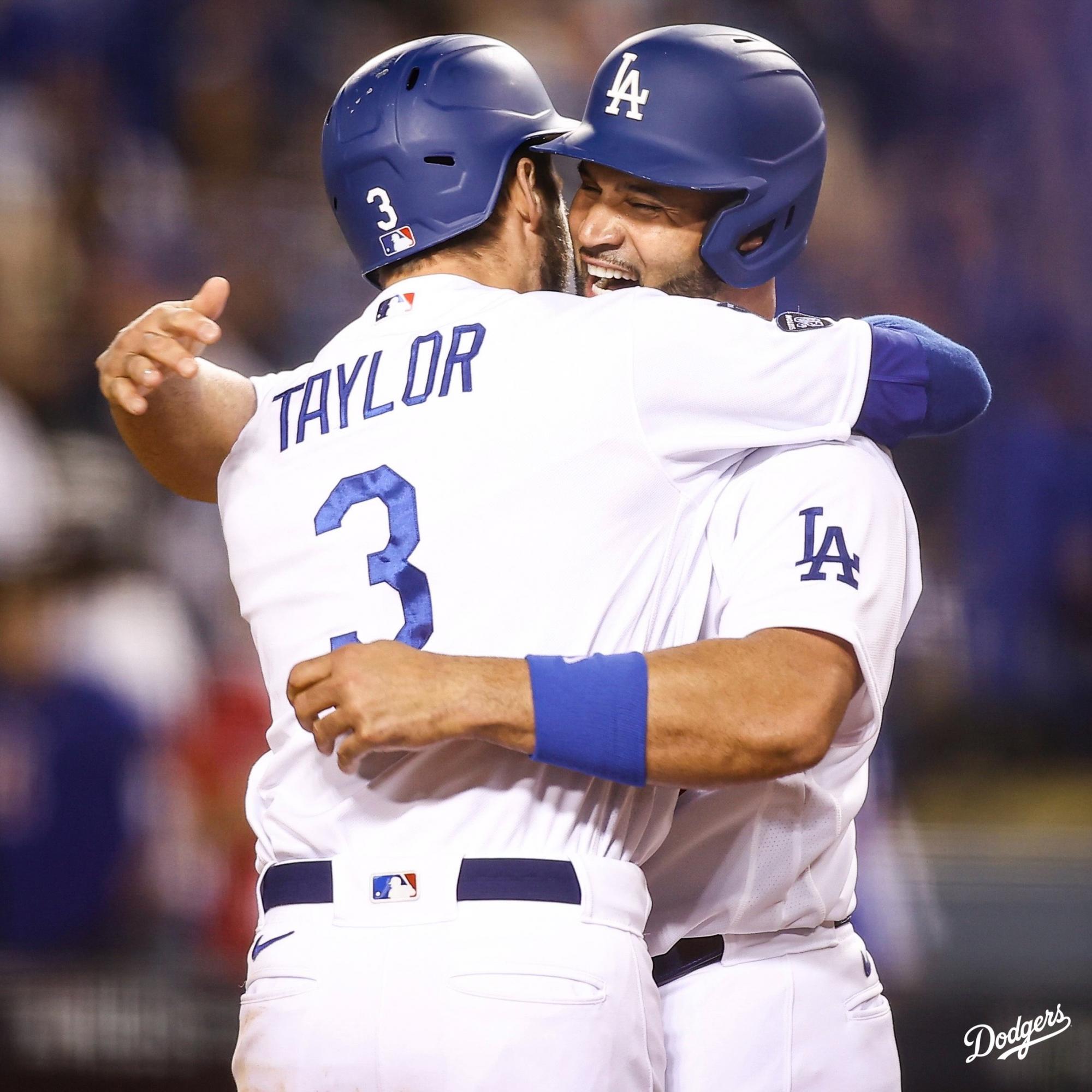 $!Chris Taylor pega 3 jonrones y tiene de vuelta a Dodgers en la Serie de Campeonato