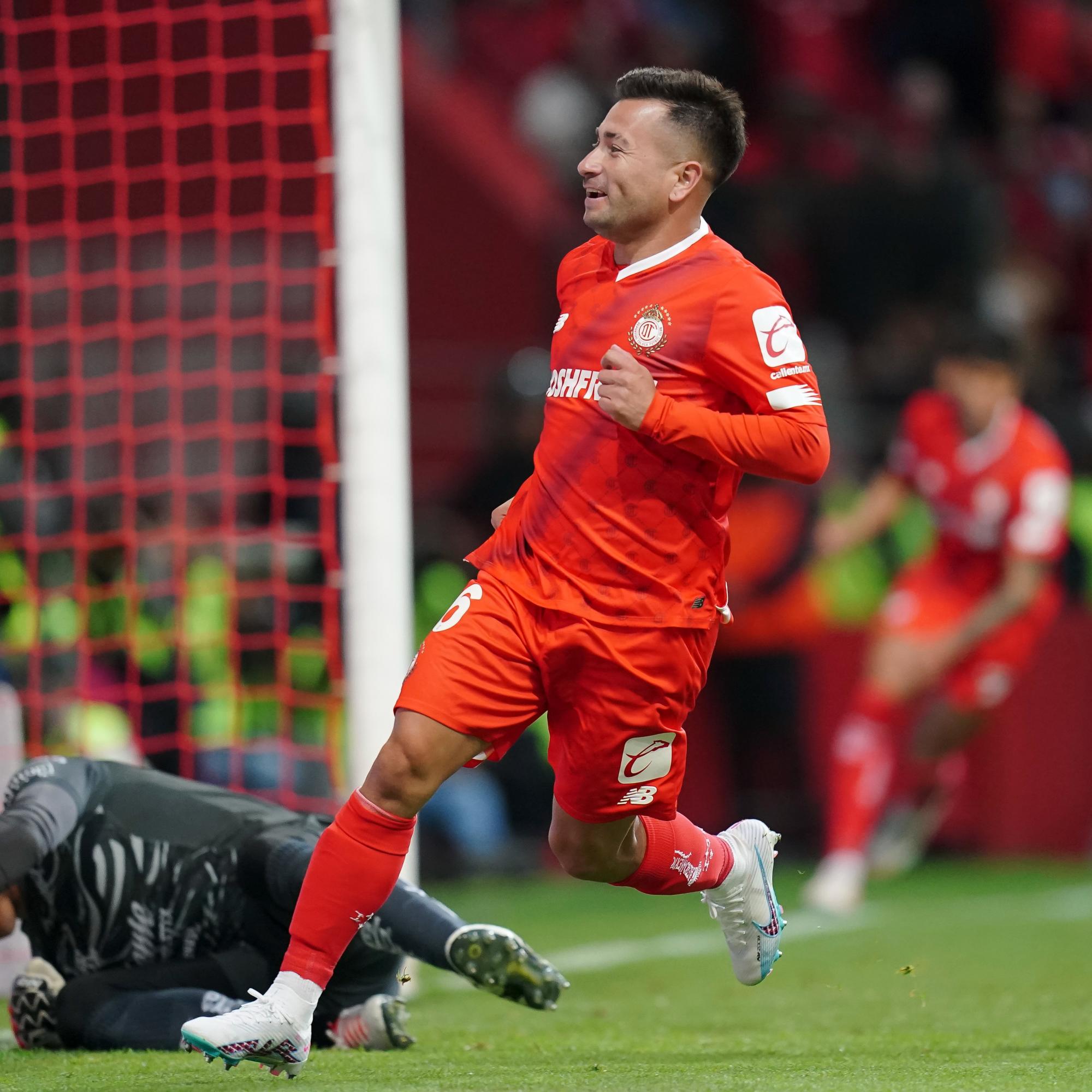 $!Mazatlán FC es destrozado por Toluca en el Nemesio Díez