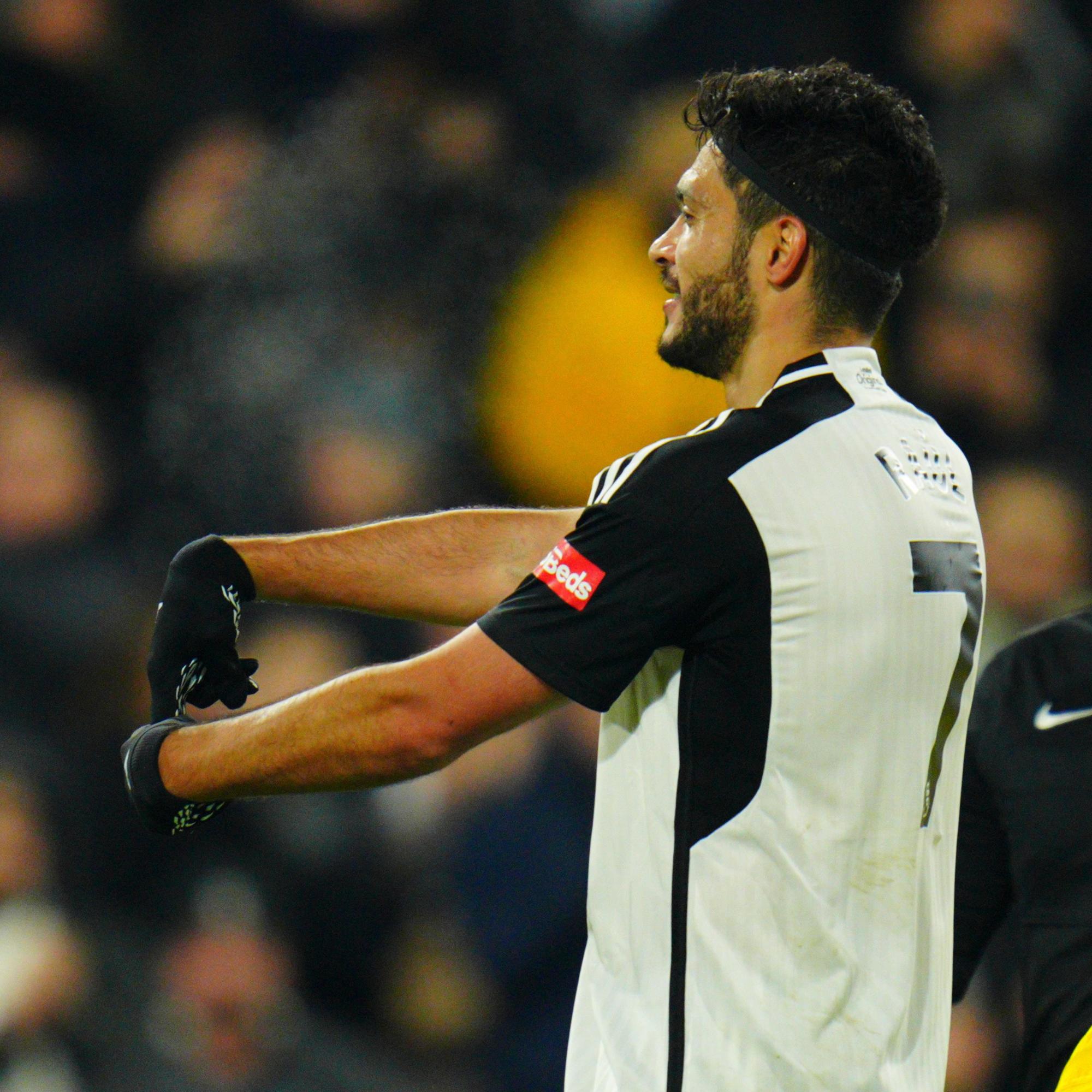 $!Despierta Raúl Jiménez y marca doblete en goleada del Fulham