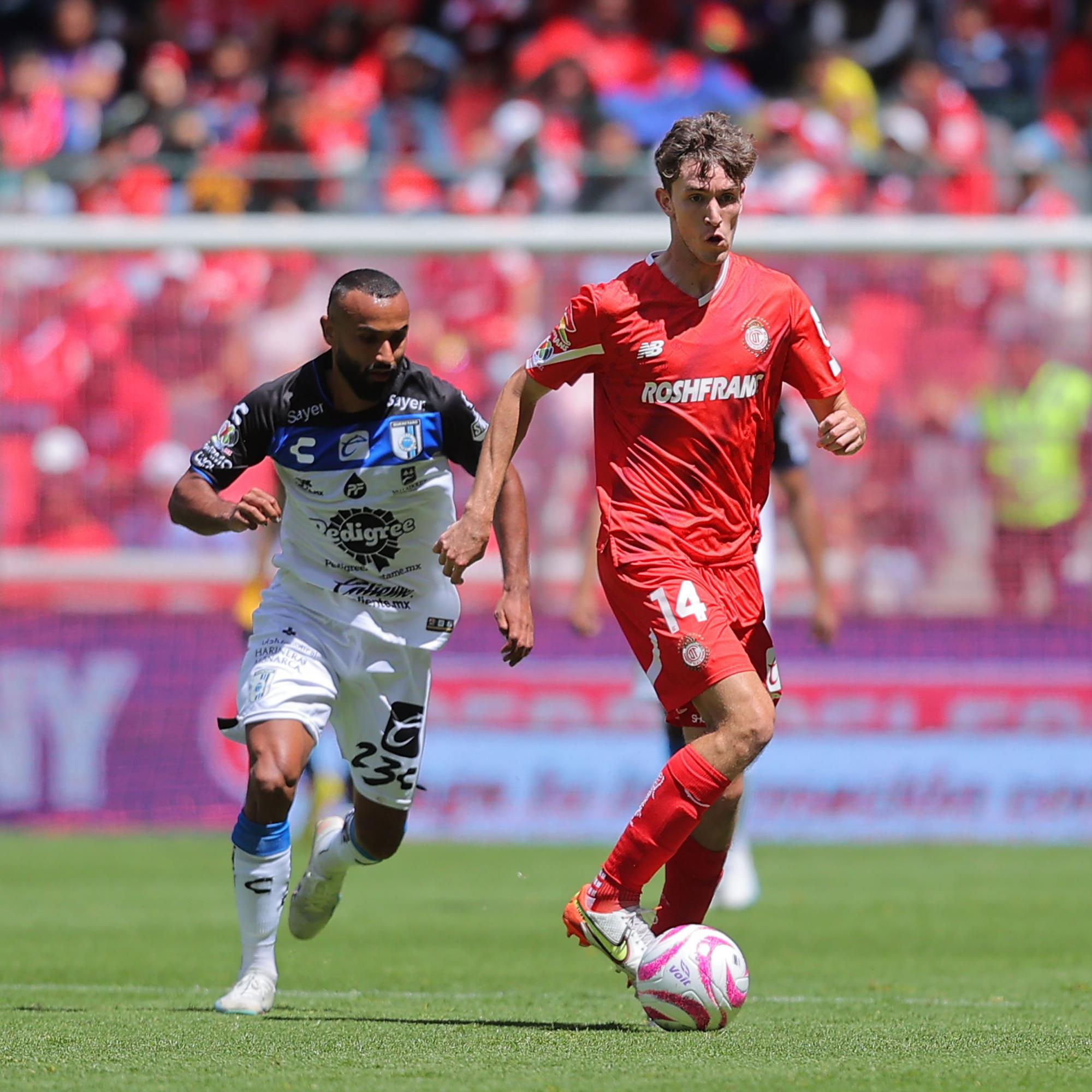 $!Toluca salió endiablado y venció 3-1 a Querétaro con doblete de Gacelo y gol de Volpi