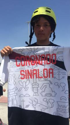 Joel Isaac Coronado gana medalla de plata.
