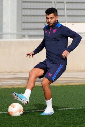 Jesús ‘Tecatito’ Corona se reincorpora a los entrenamientos
