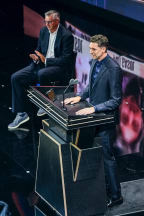 Pau Gasol en su discurso de entronización.