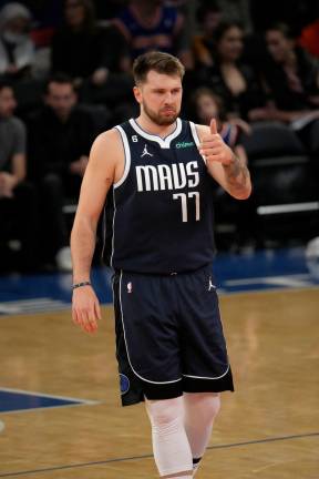 Luka Doncic acumuló 30 puntos, ocho rebotes, siete asistencias.