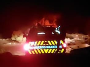 $!Hallan el cadáver de un hombre colgado de una torre de CFE en Mazatlán